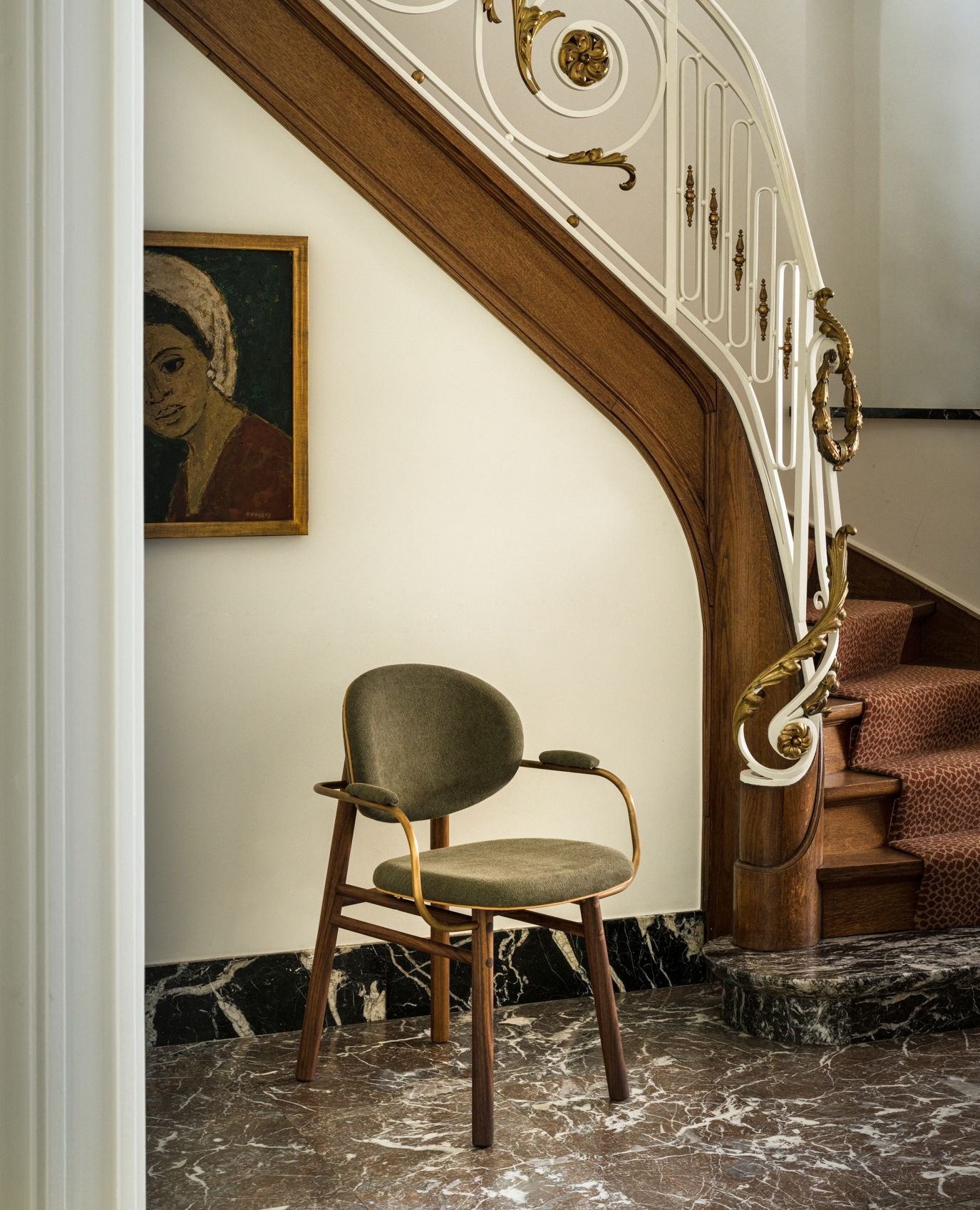 @collett_victor expands the Tilda collection with the introduction of the Tilda armchair, a refined evolution of the beloved Tilda dining chair.⁠
⁠
While retaining the playful character and soft, rounded lines of the original design, the armchair off