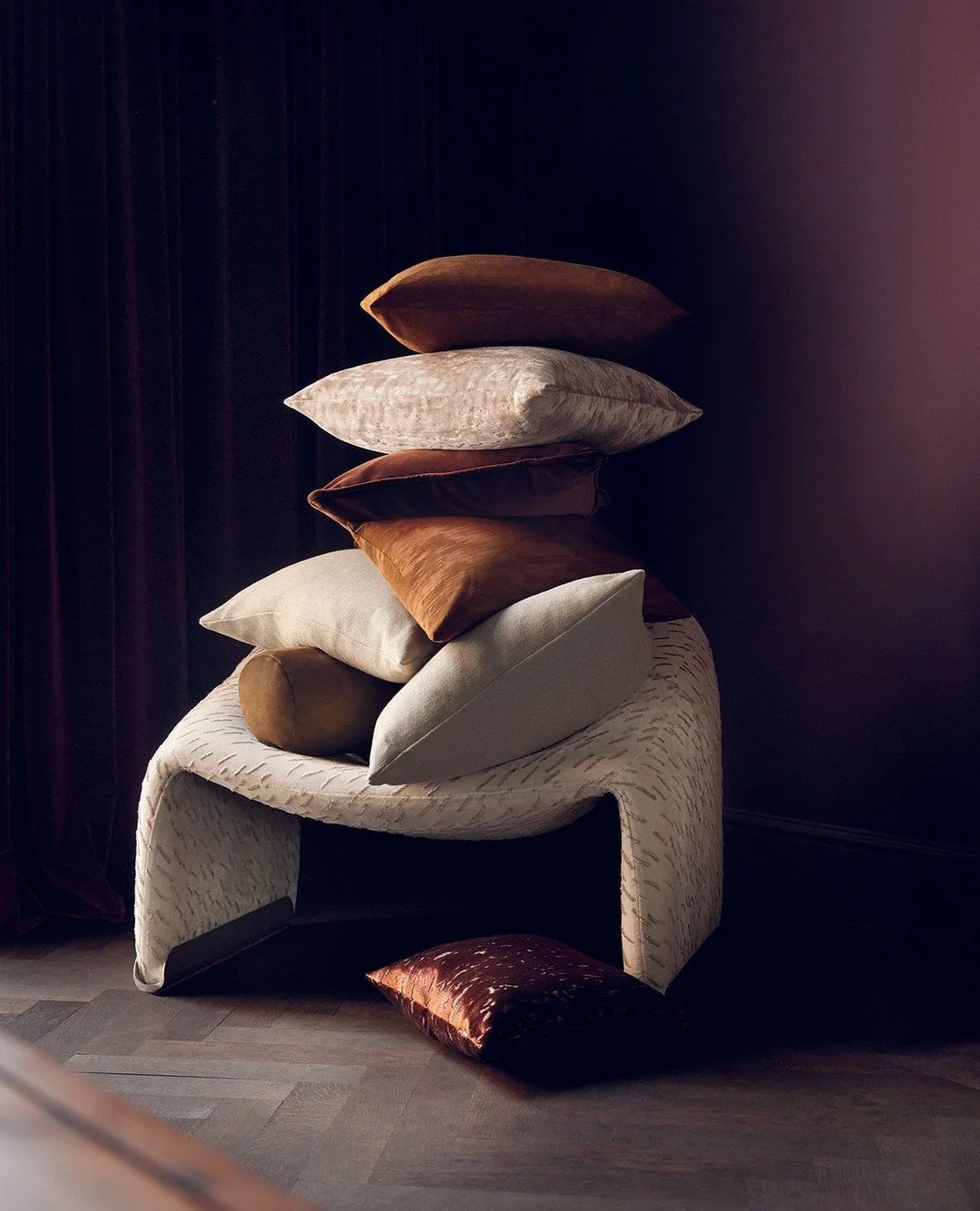 Layer with intention.⁠
⁠
A refined selection of earthy tones and luxurious textures from the @zinctextile x @vandervelpen cushion collection. Expertly curated for layering depth, sophistication, and comfort in any interior.