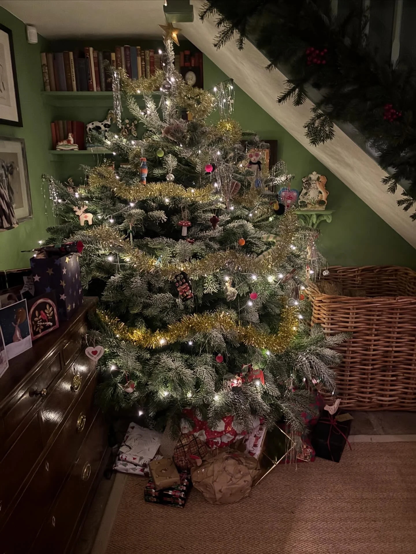 Happy Christmas and a huge thank you for supporting Marland Home this year. I am passionate about seeking out the very best decorative antiques for my fabulous antique-loving customers and I am thrilled to have &lsquo;met&rsquo; so many like-minded p