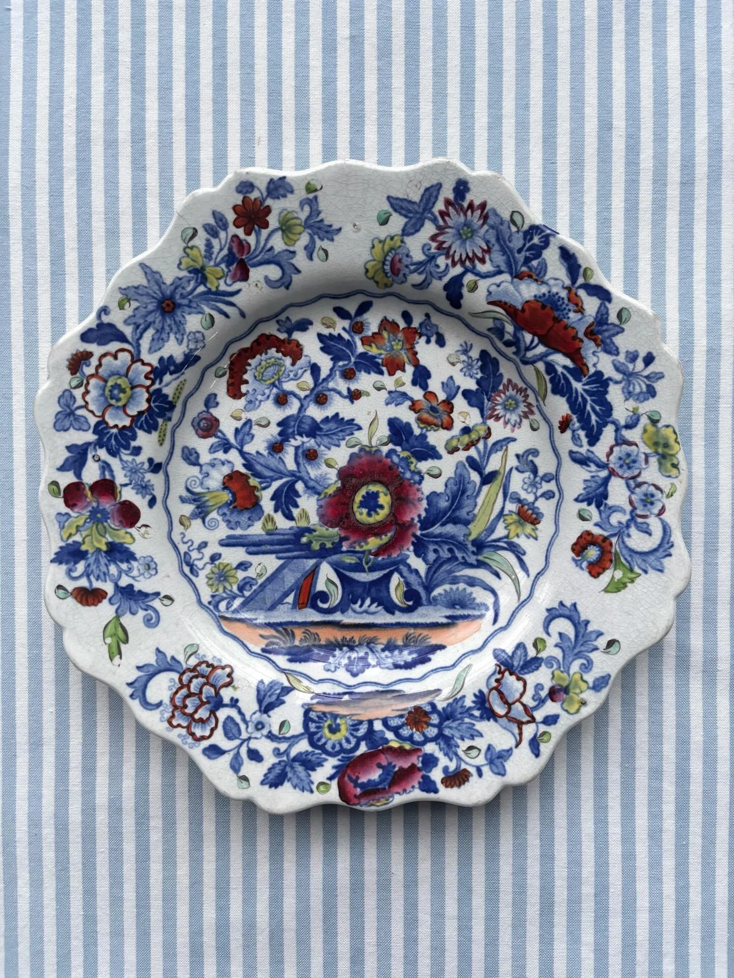 FOR SALE An exquisite Regency era &lsquo;Dresden Opaque China&rsquo; scalloped plate by Job Ridgway &amp; Sons. It is an early shape and was made between 1802 and 1813 at the Cauldron Place works in Shelton, Staffordshire. The pattern number is 844, 