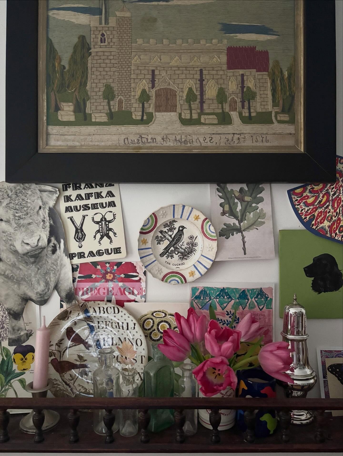 A jumbled curation of a few favourite things including this wonderful sailor&rsquo;s woolwork, some little Staffordshire plates and a couple of beautiful botanical prints (full selection available on my website in any size!) 🌿

#kitchenshelf #sailor