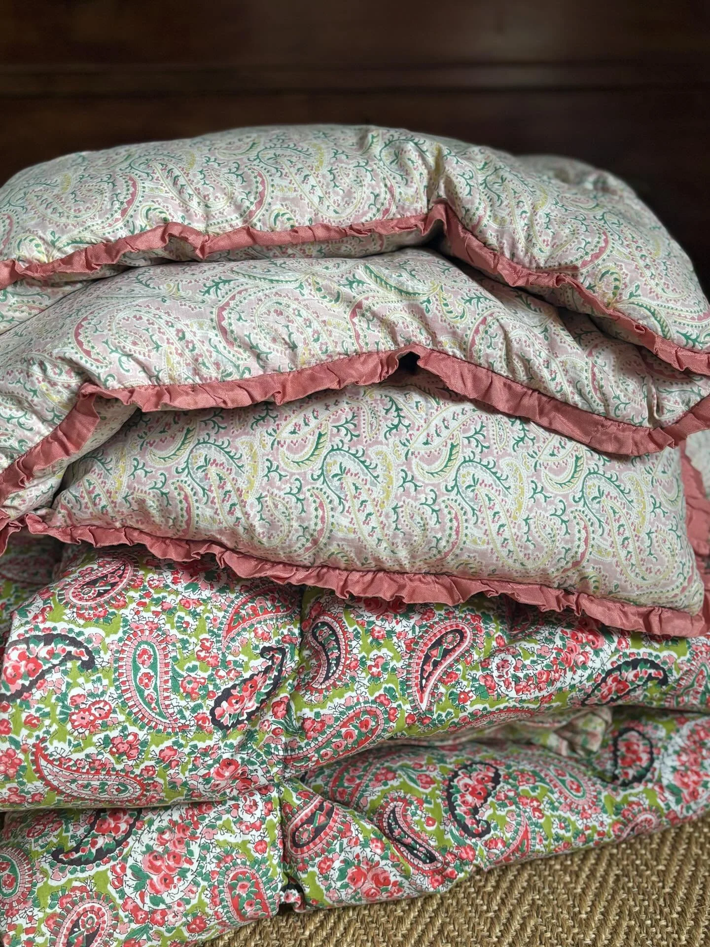 FOR SALE Two fabulous vintage feather cotton single eiderdowns, both in lovely condition. I am very fussy when it comes to buying feather eiderdowns and these two are superb - no holes, stains or mends. Mild fading to the fabric around the edges. Fea