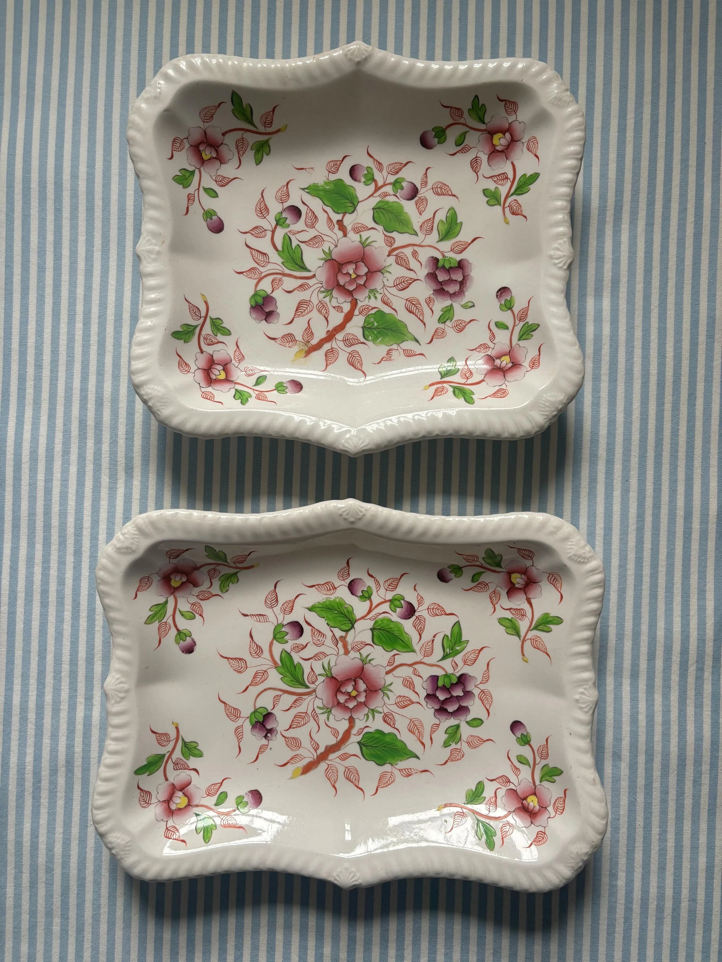 FOR SALE Two rare Georgian hand painted dishes from the John Denton Bagster pottery, Staffordshire, circa 1825. They have lovely shaped edges with pretty moulding. The JDB pottery was very short-lived operating for just four years between 1823 and 18