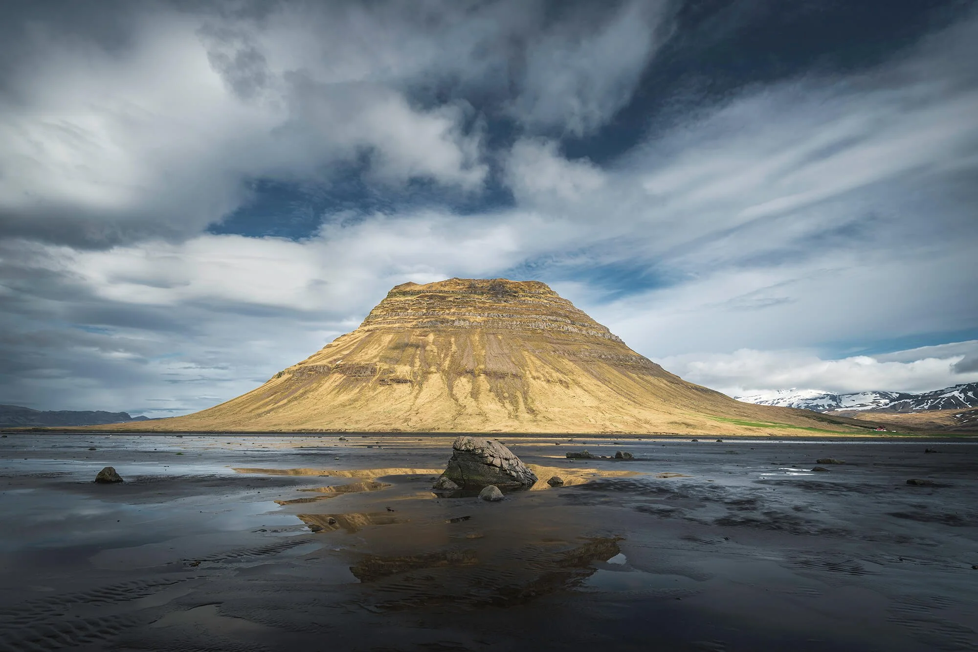kirkjufell.jpg
