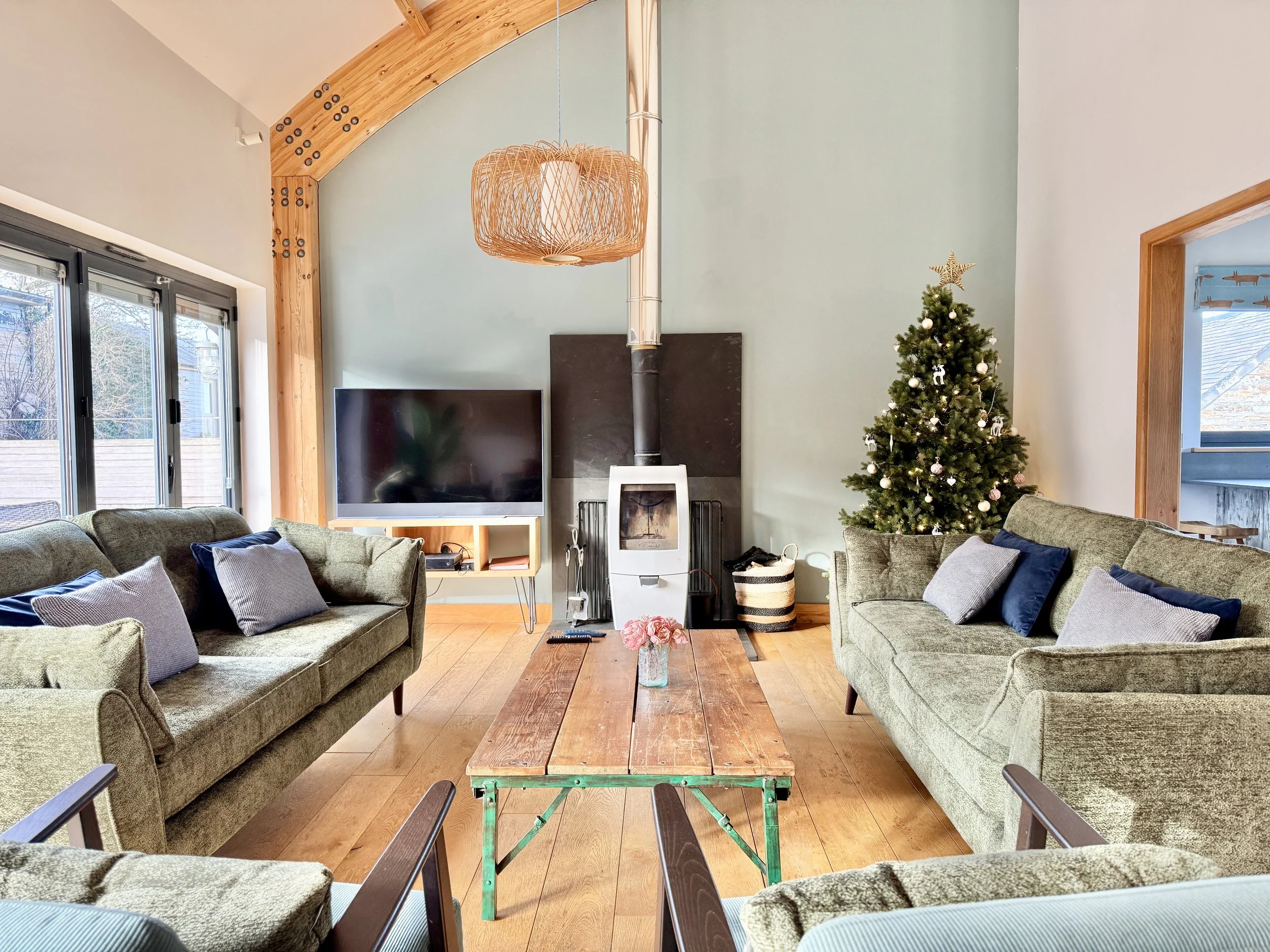 Dutch Barn Living Area 4749.jpg