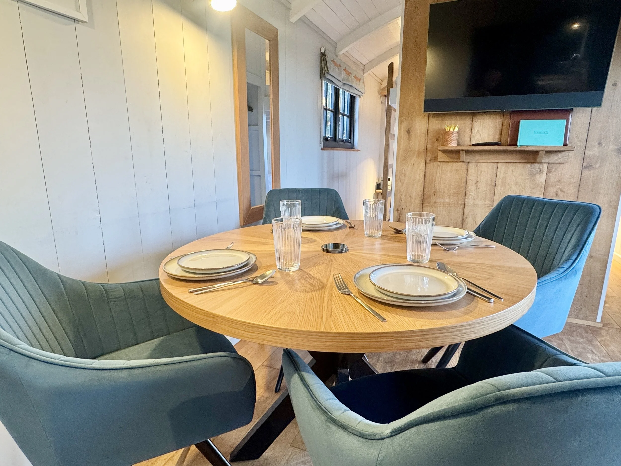 Penkenna Shepherds Hut Living Area 4841.jpg