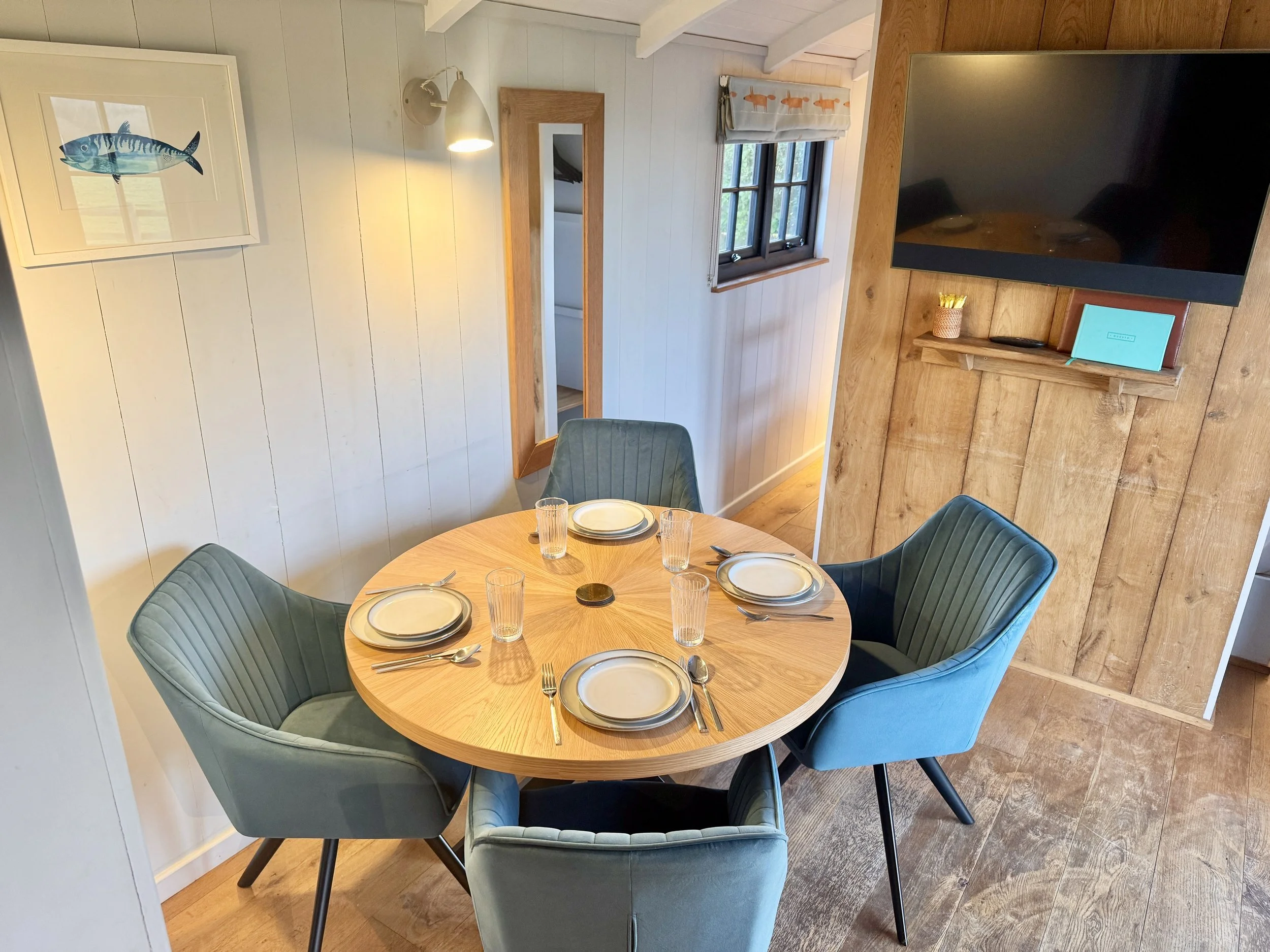 Penkenna Shepherds Hut Living Area 4848.jpg