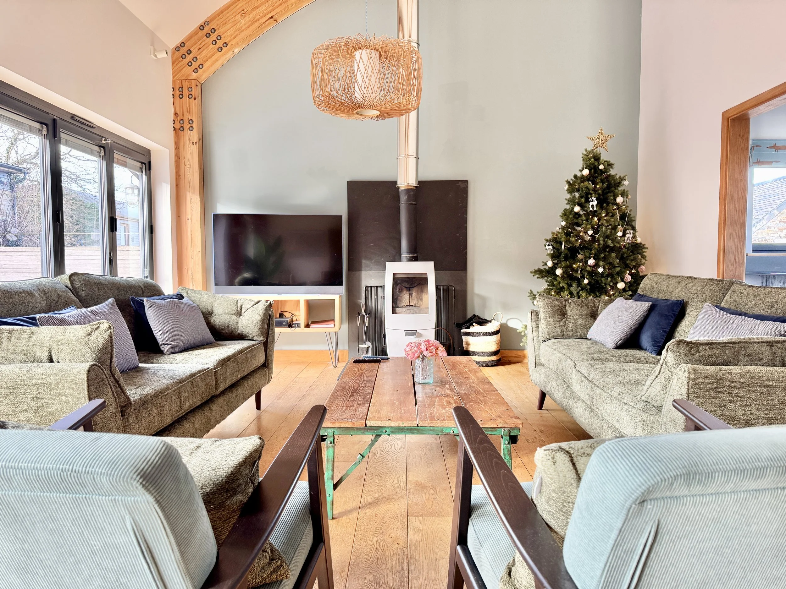 Dutch Barn Living Area 4751.jpg