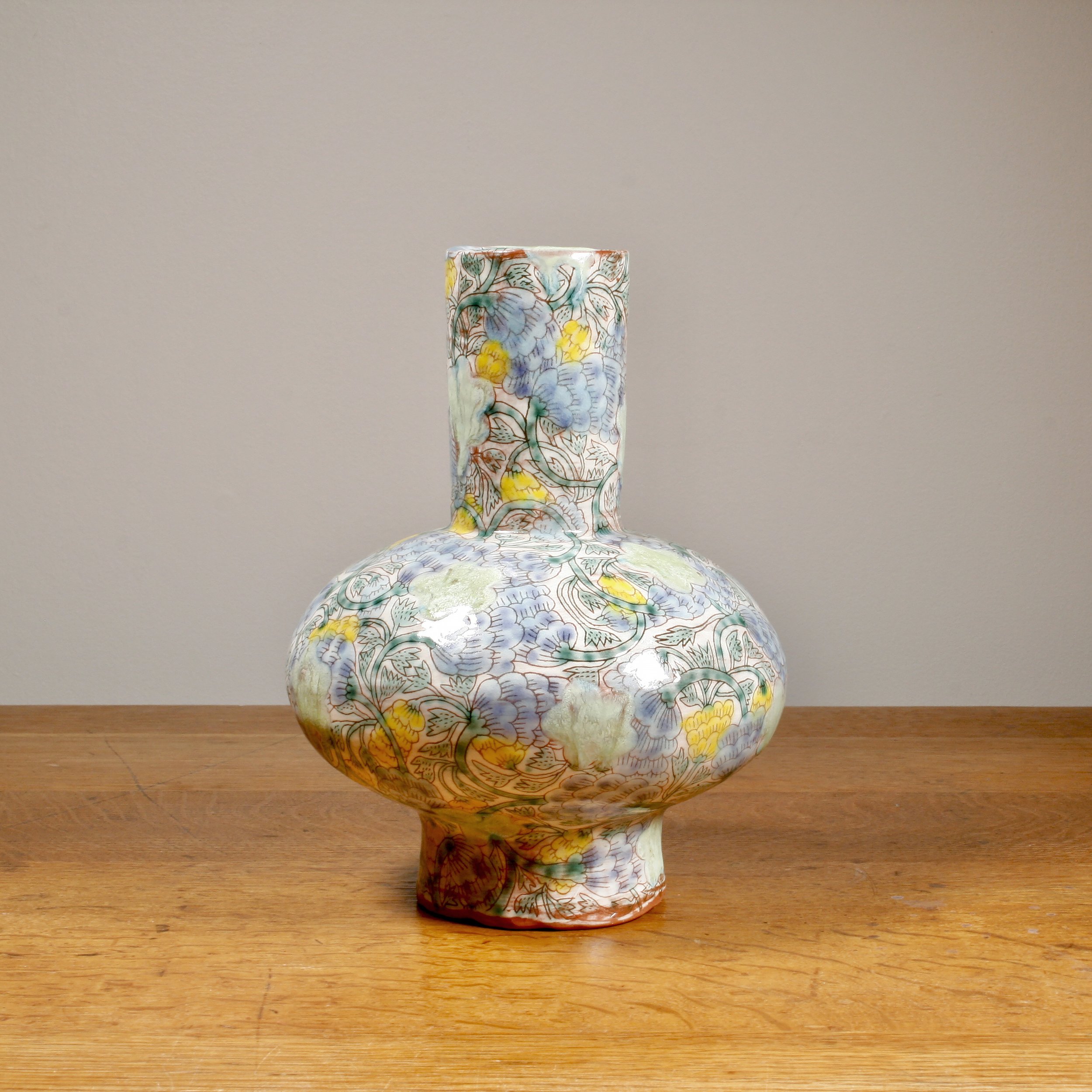 25-vase-02j-2500.jpg