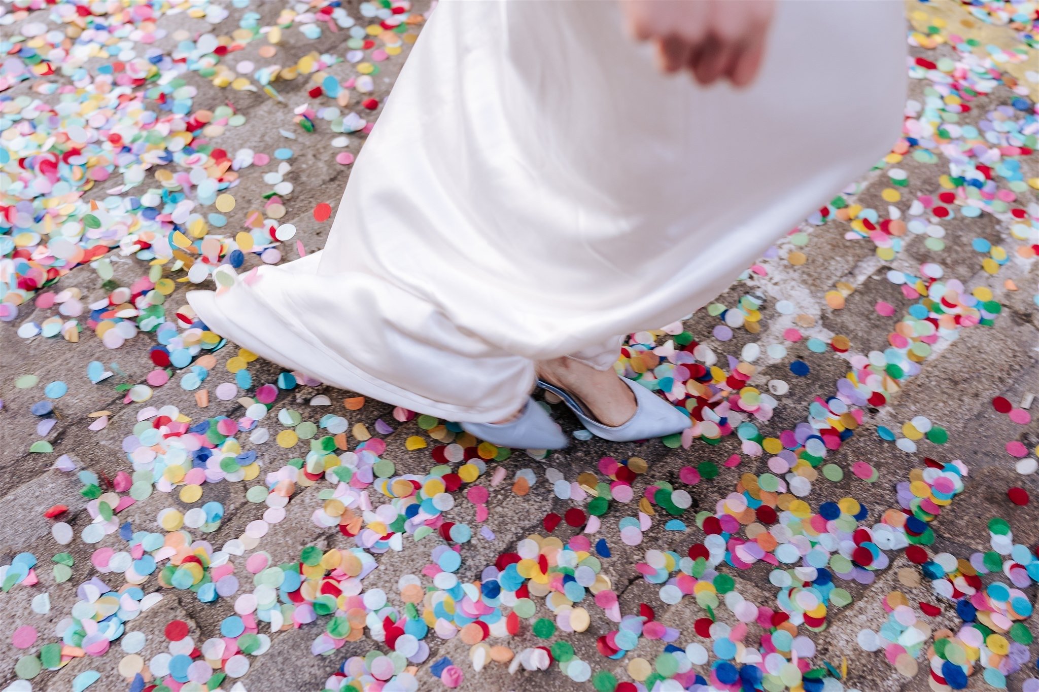 Epic Paper Confetti - Lou Rob Photo