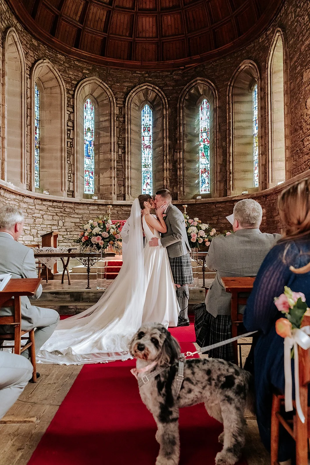 042025Hannah + Ross - Drumtochty Castle - LRP01000.jpg