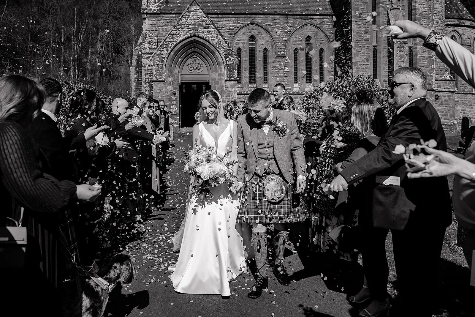 042025Hannah + Ross - Drumtochty Castle - LRP01261.jpg