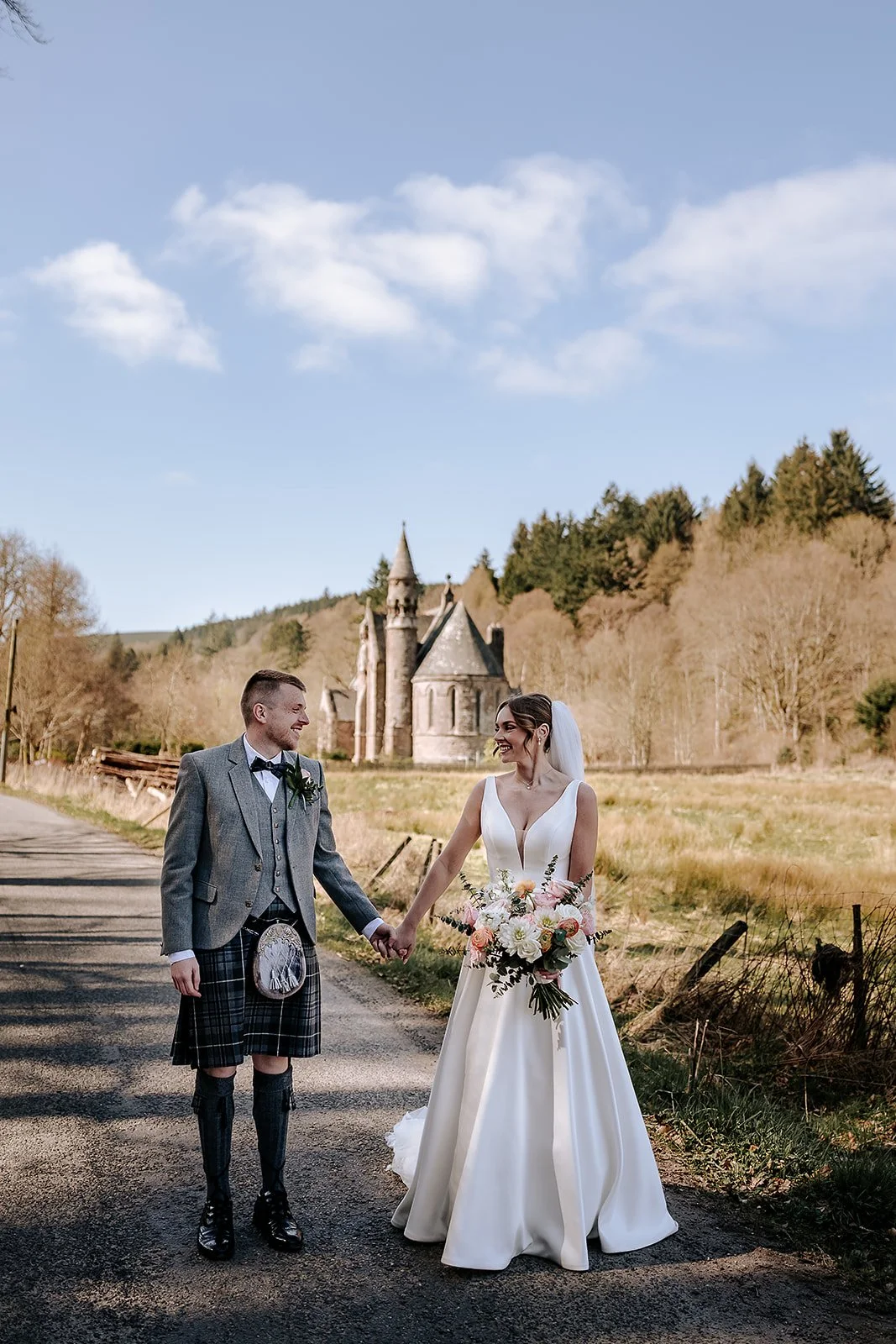 042025Hannah + Ross - Drumtochty Castle - LRP01727.jpg