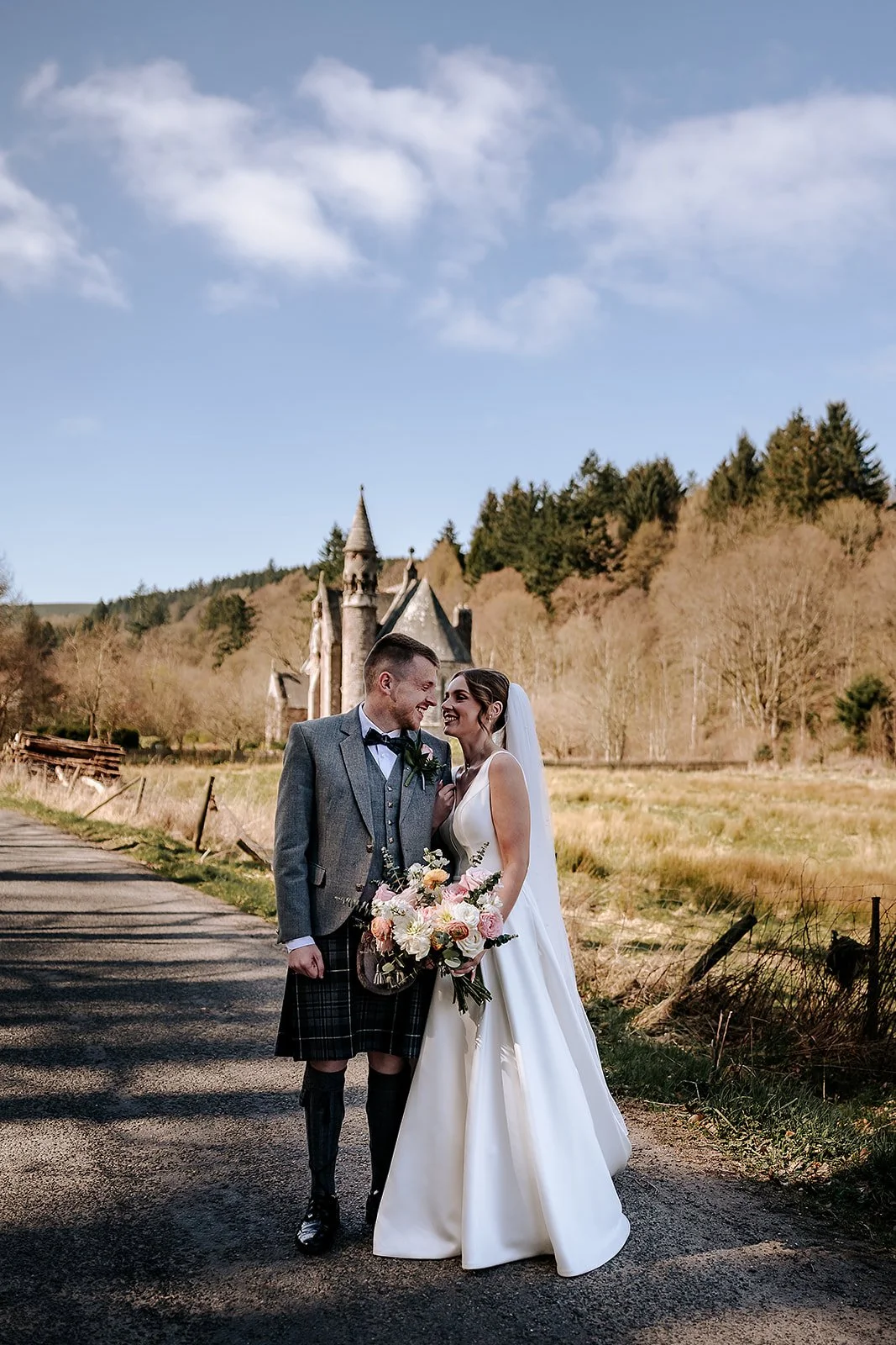 042025Hannah + Ross - Drumtochty Castle - LRP01730.jpg
