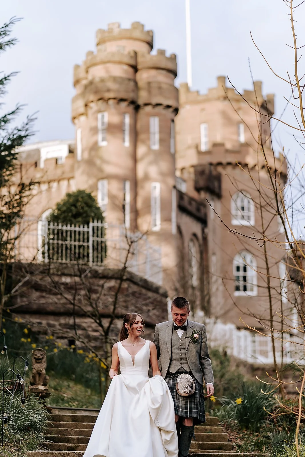 042025Hannah + Ross - Drumtochty Castle - LRP01768.jpg