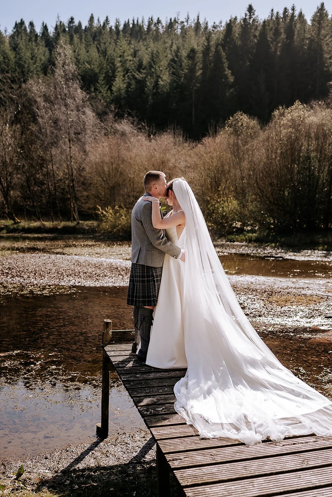 042025Hannah + Ross - Drumtochty Castle - LRP01851.jpg