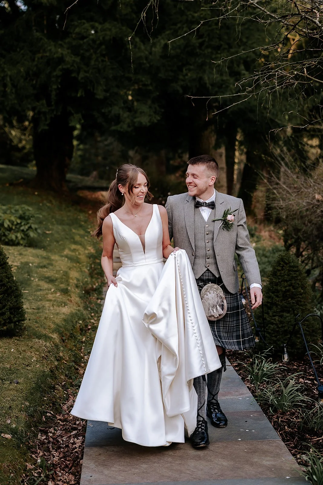 042025Hannah + Ross - Drumtochty Castle - LRP03263.jpg