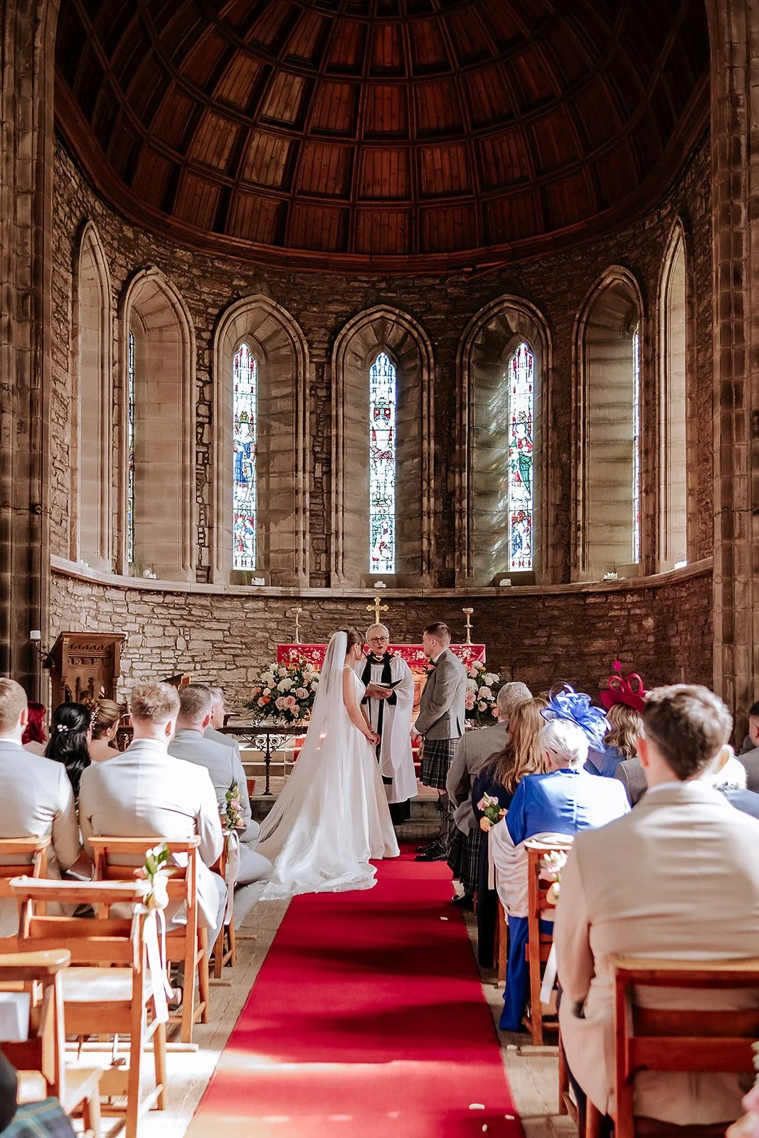 042025Hannah + Ross - Drumtochty Castle - LRP7193.jpg
