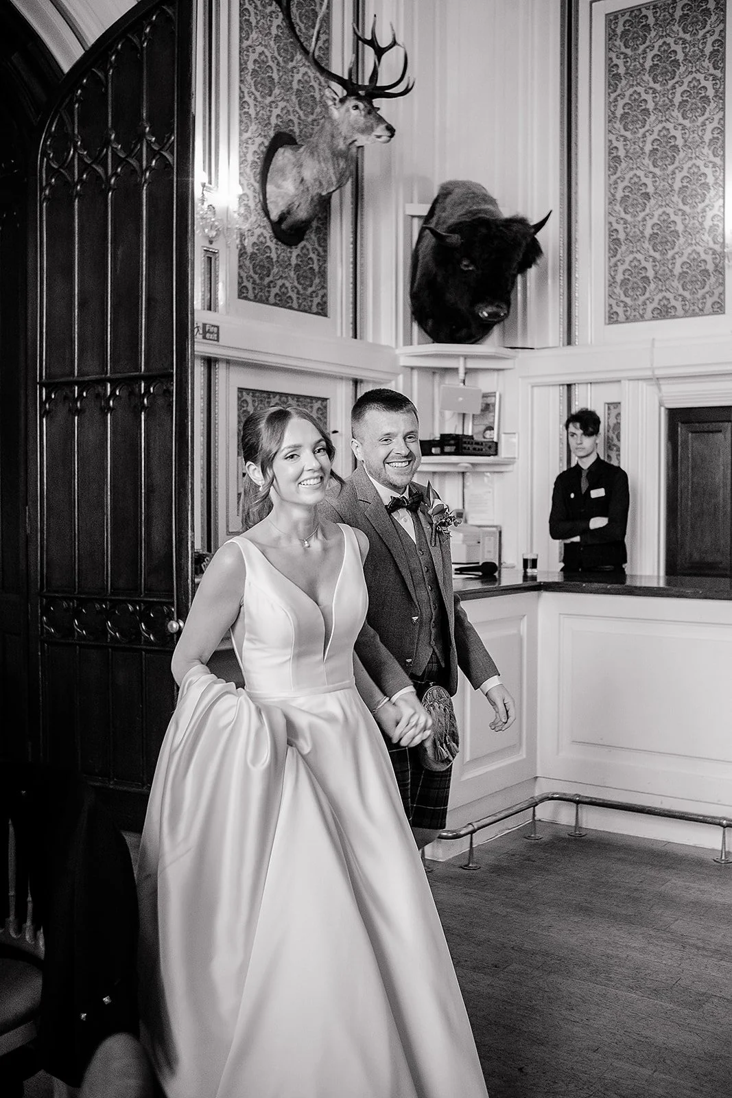042025Hannah + Ross - Drumtochty Castle - LRP7515.jpg