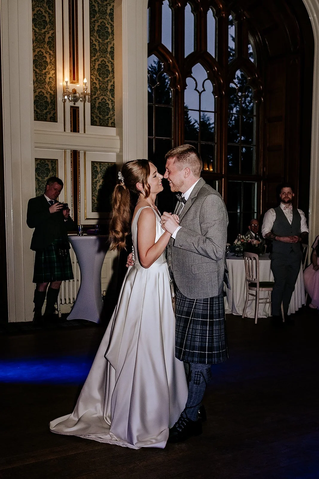 042025Hannah + Ross - Drumtochty Castle - LRP8539.jpg
