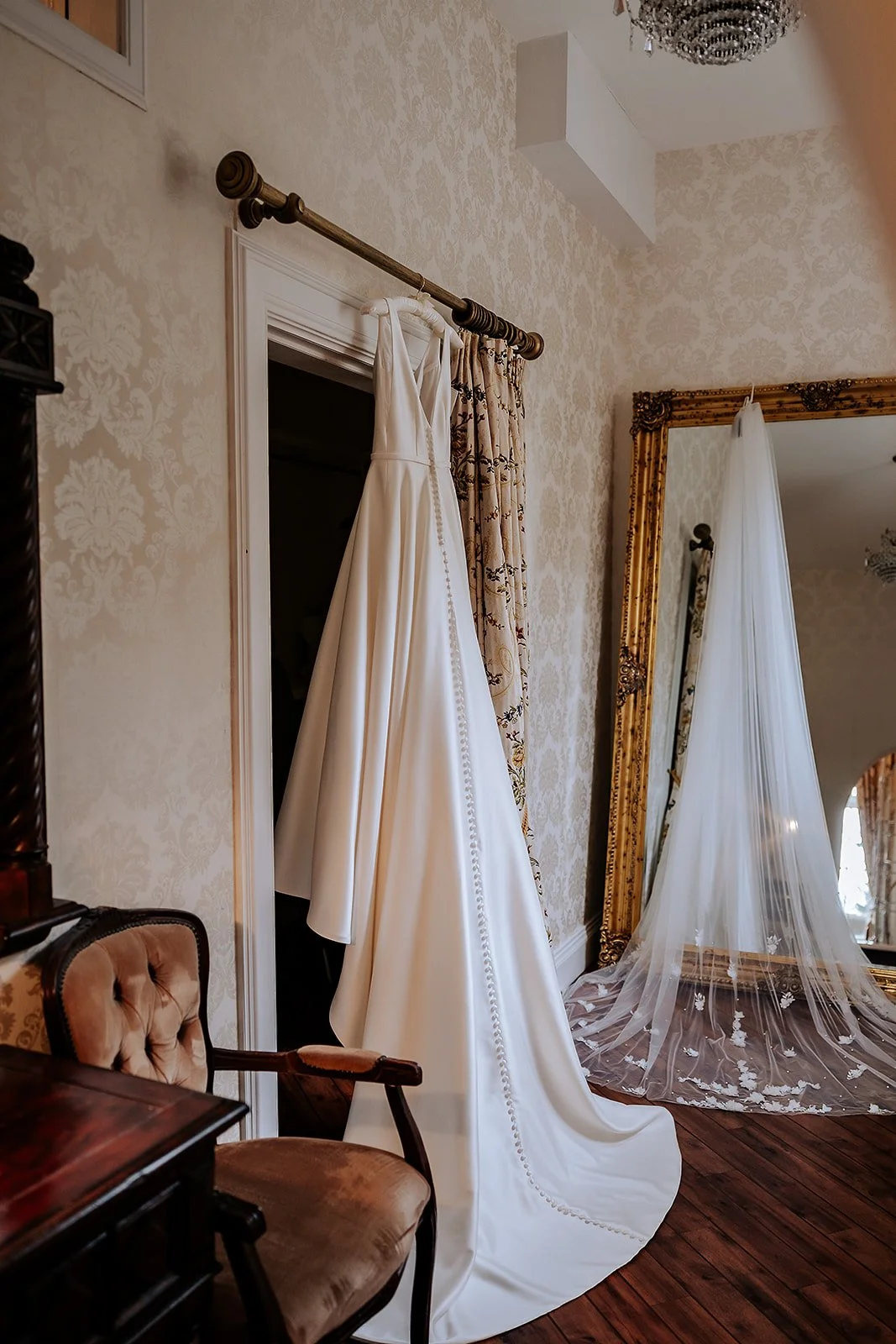 042025Hannah + Ross - Drumtochty Castle - LRP09721.jpg