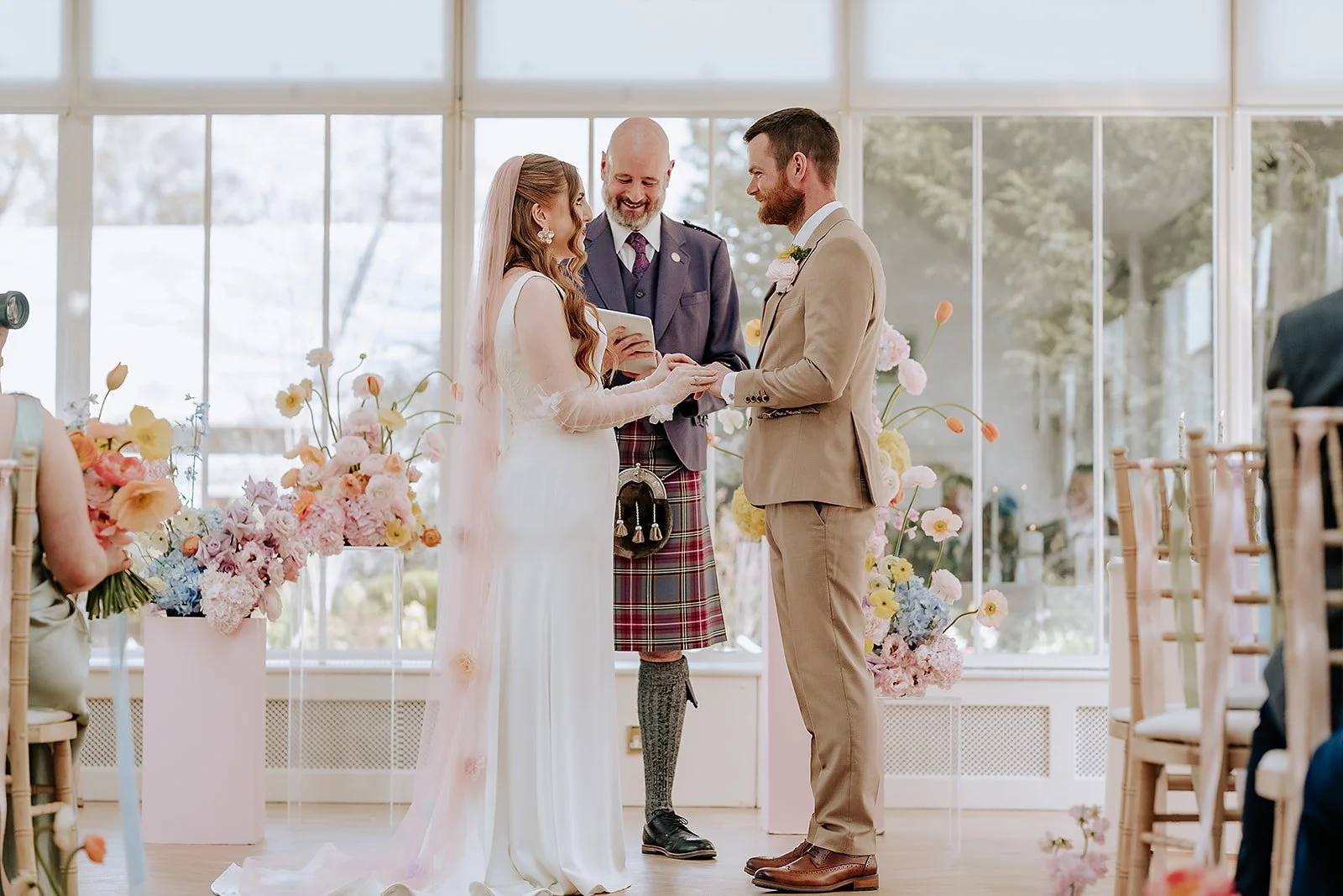 Emma + Rory - Carlowrie Castle - PREVIEWS-40.jpg