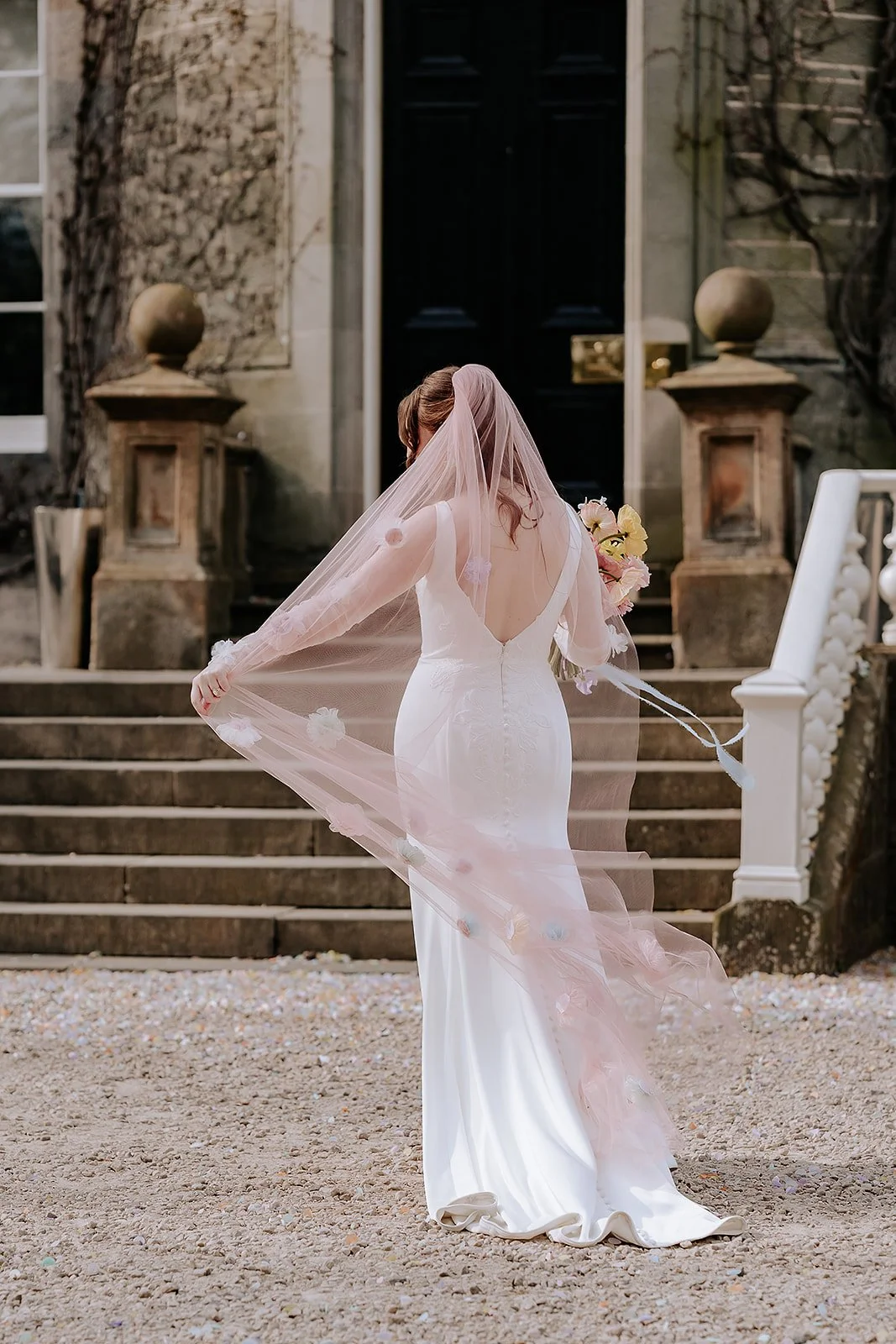 Emma + Rory - Carlowrie Castle - PREVIEWS-81.jpg