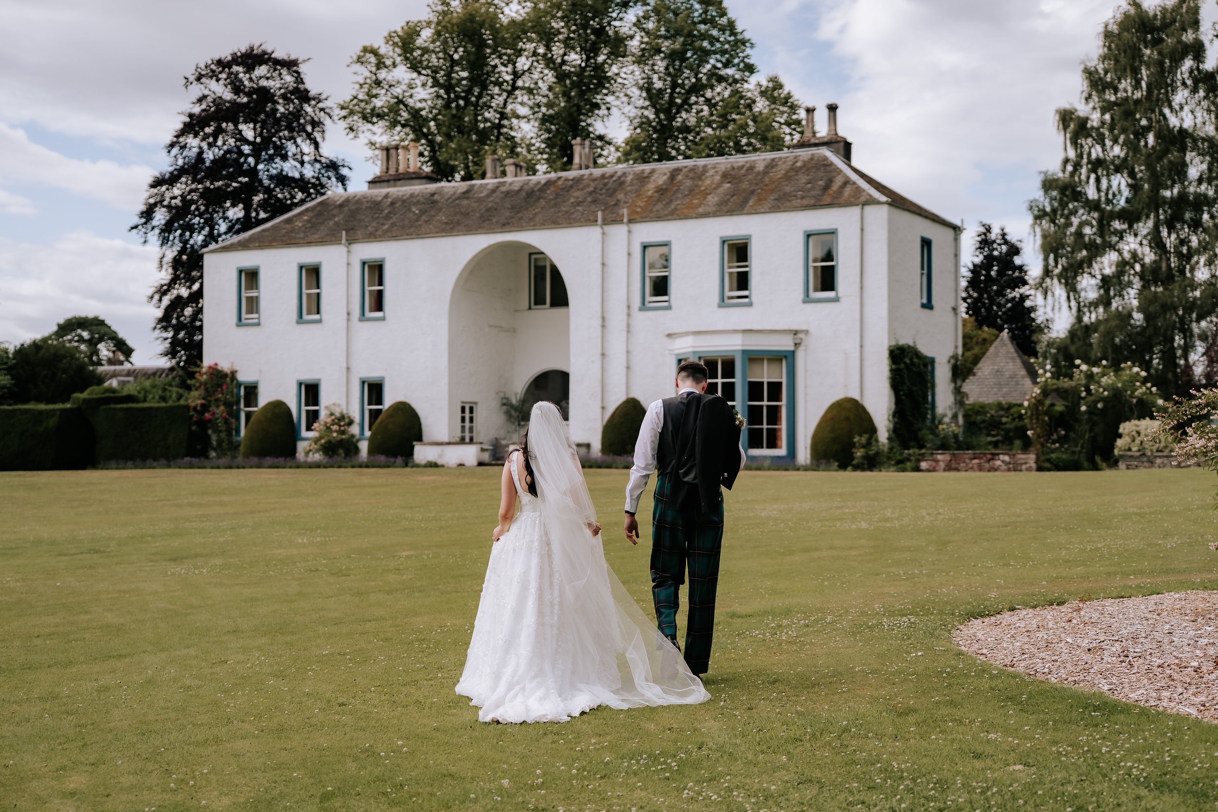 Ciara + Chris - Rossie On The Earn-952.jpg