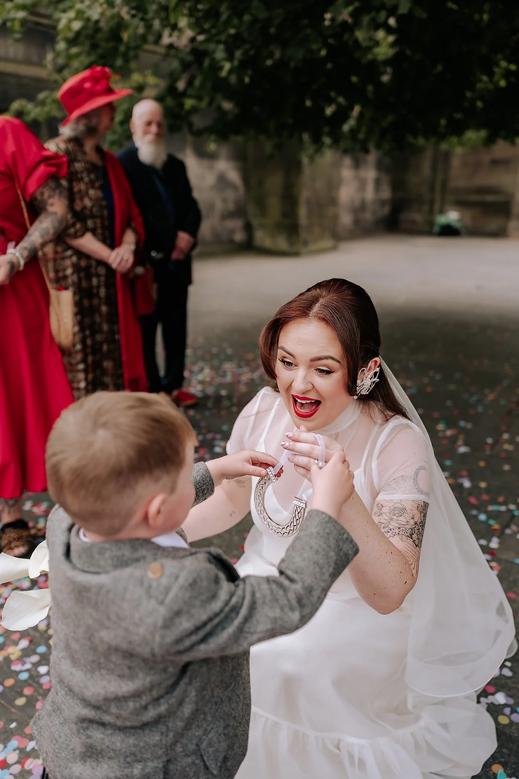 Niamh + Keiran - City Chambers (previews)-26.jpg