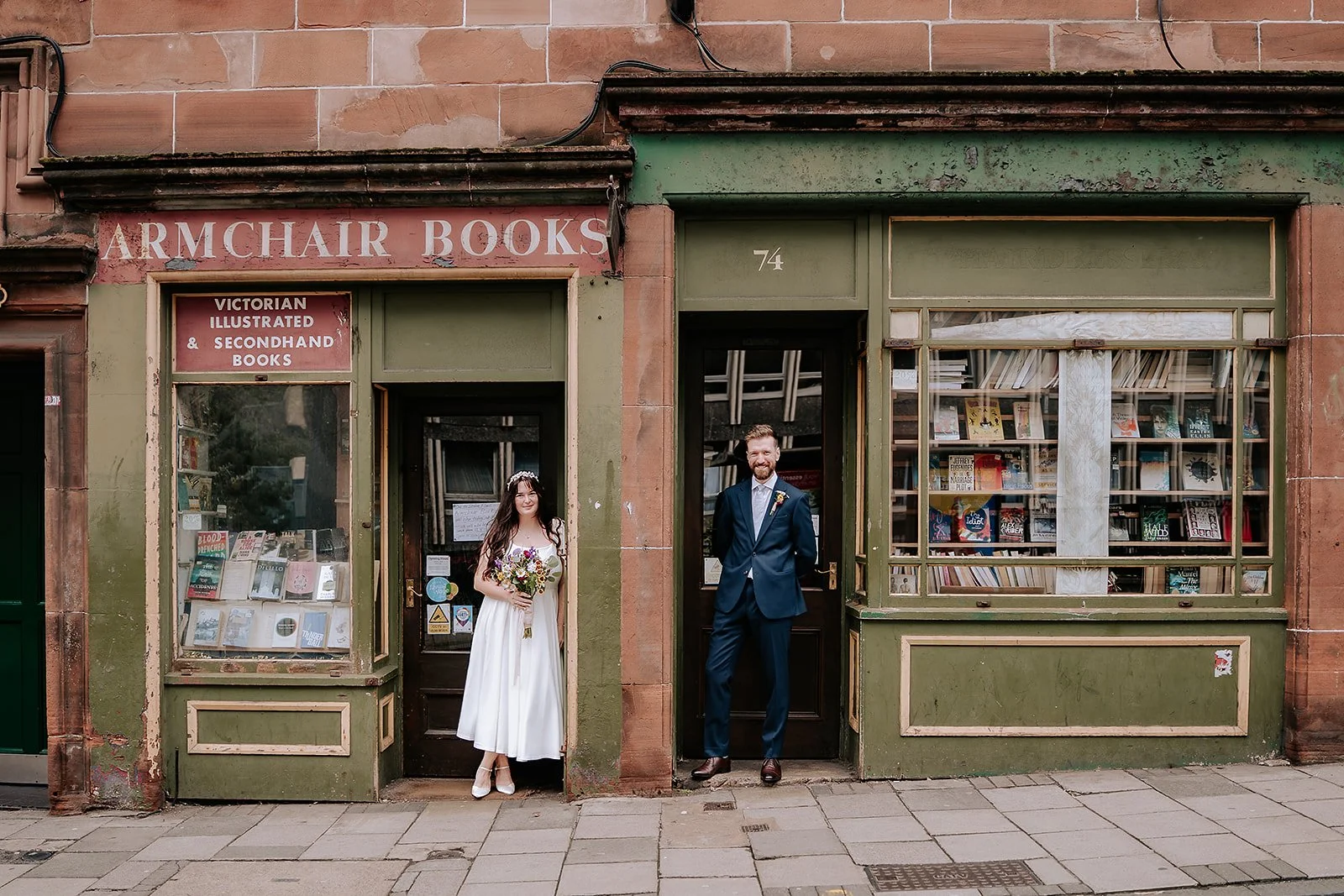Edinburgh City Chambers wedding by Lou Rob Photo15.jpg