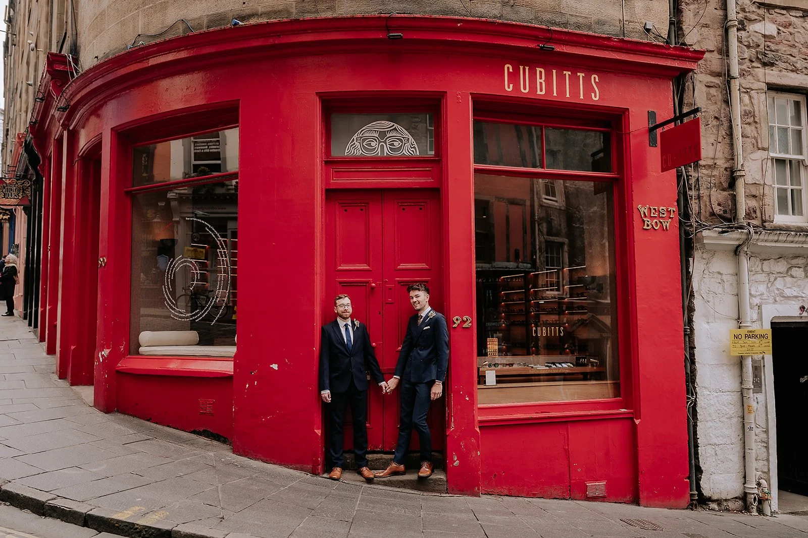 Edinburgh City Chambers wedding by Lou Rob Photo42.jpg