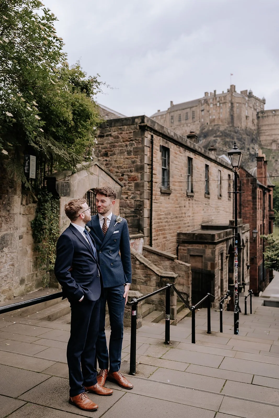 Edinburgh City Chambers wedding by Lou Rob Photo43.jpg