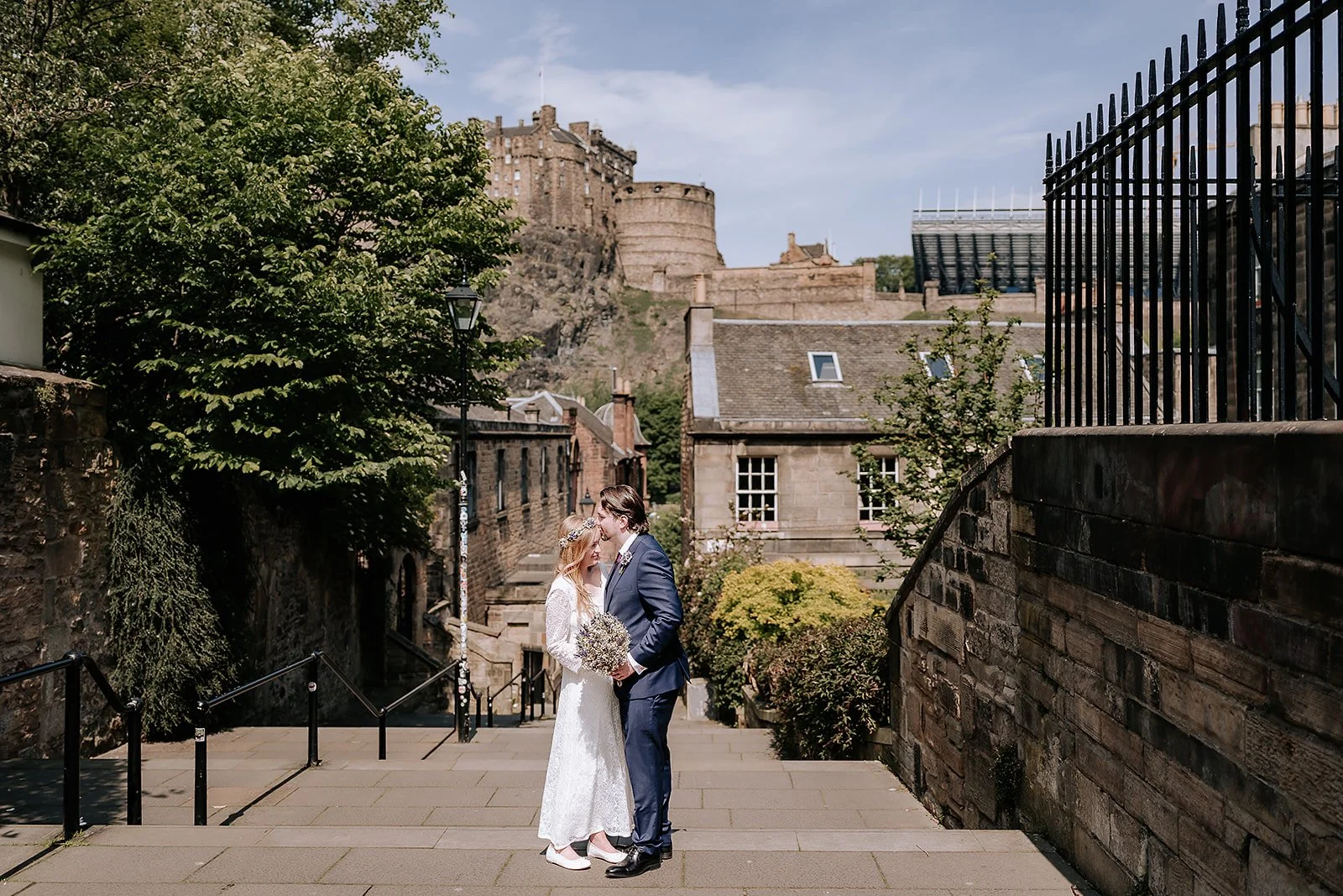 Edinburgh City Chambers wedding by Lou Rob Photo46.jpg