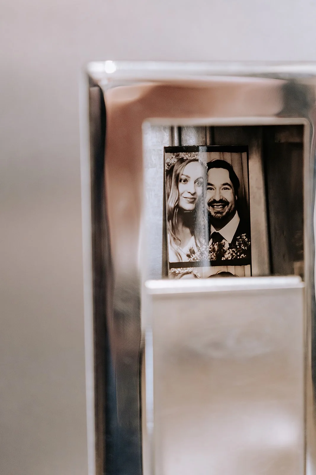 wedding couple analogue photobooth edinburgh