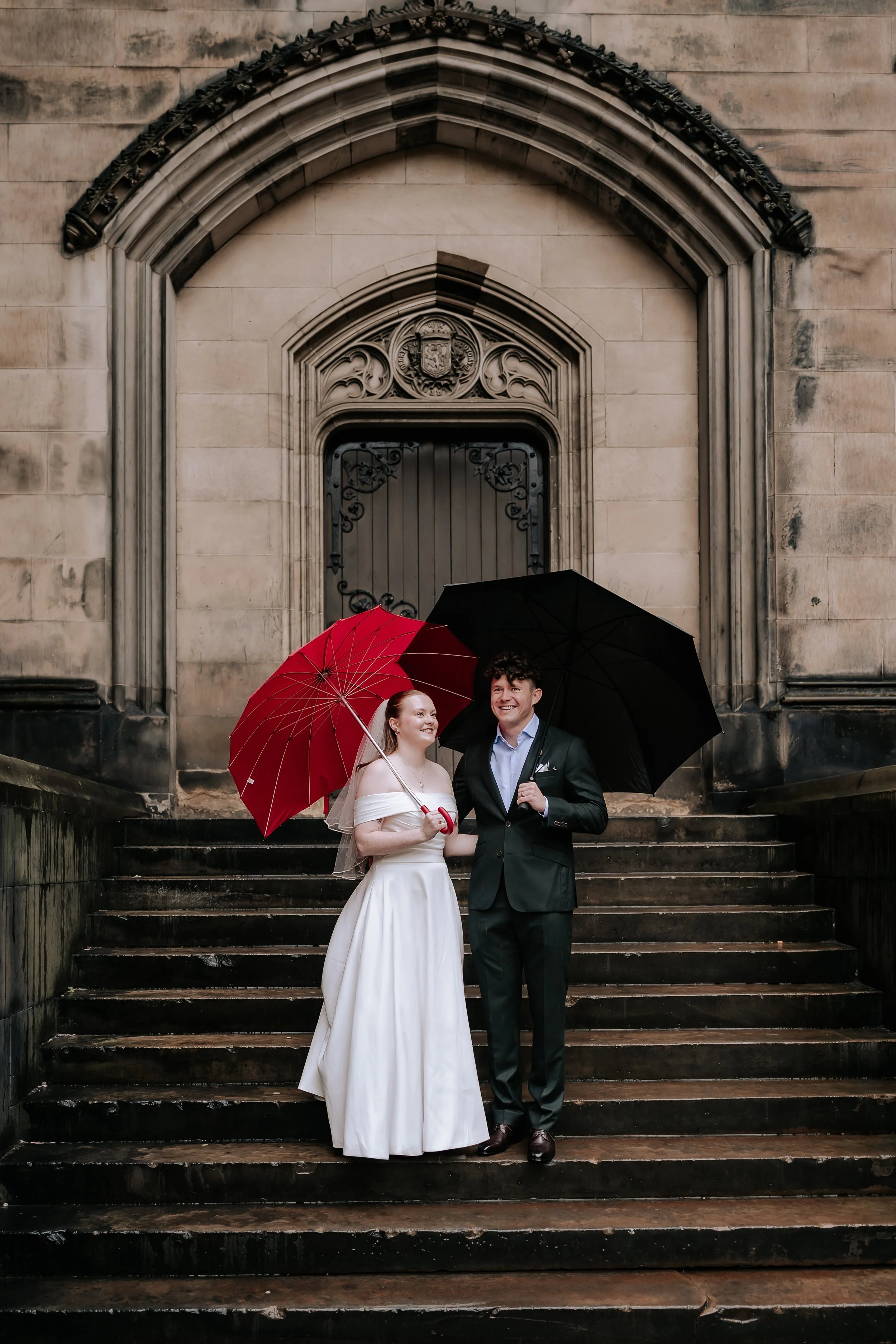 Edinburgh City Chambers wedding by Lou Rob Photo86.jpg