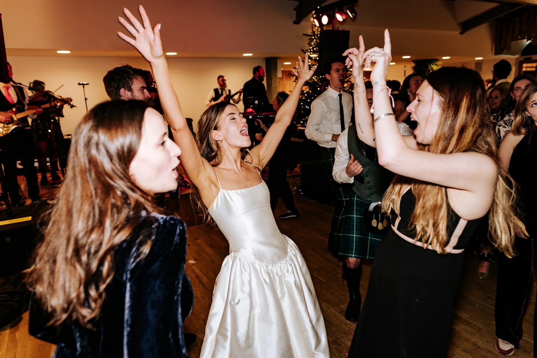 documentary wedding photography in edinburgh - cairns farm estate