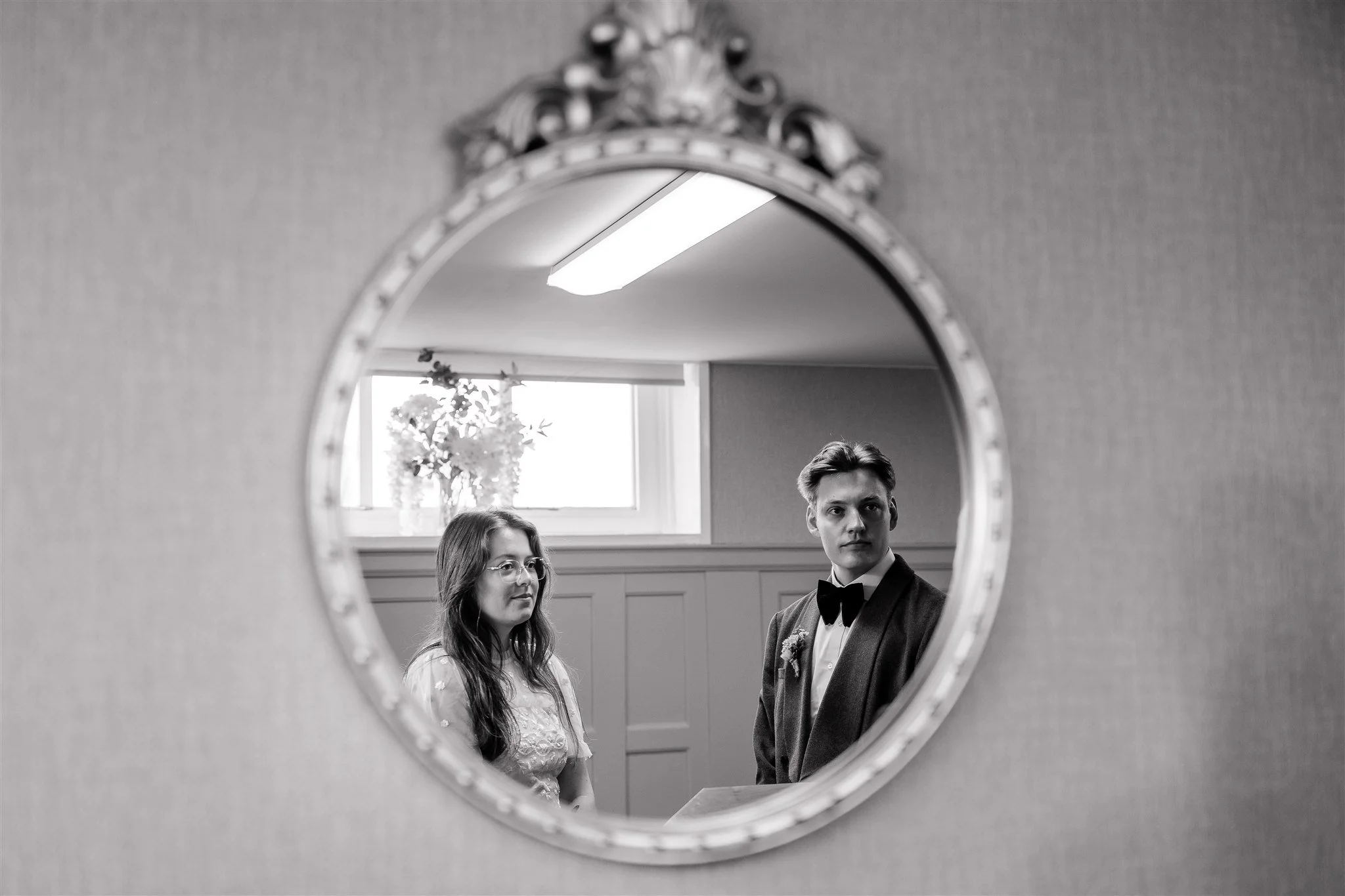 Wee neuk ceremony - Edinburgh City Chambers wedding by Lou Rob Photo3