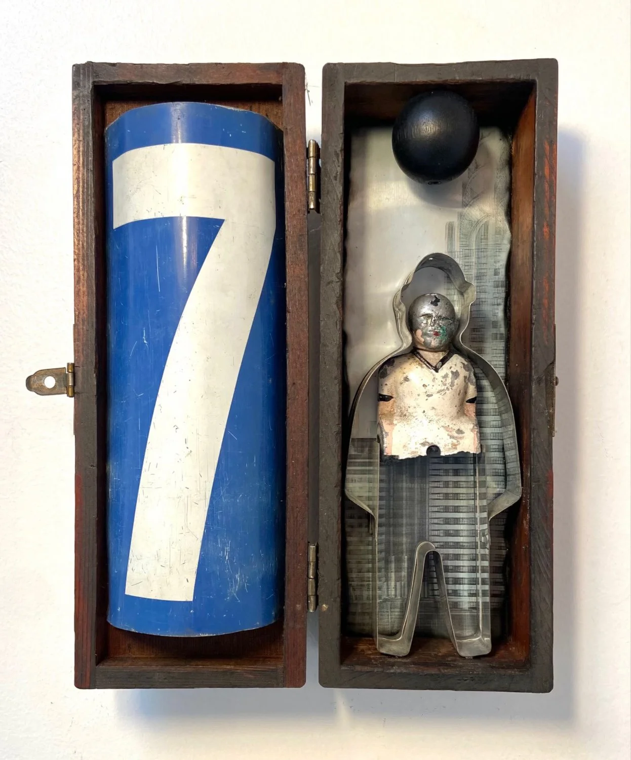 Dan LeVin, "7," assemblage, 2012