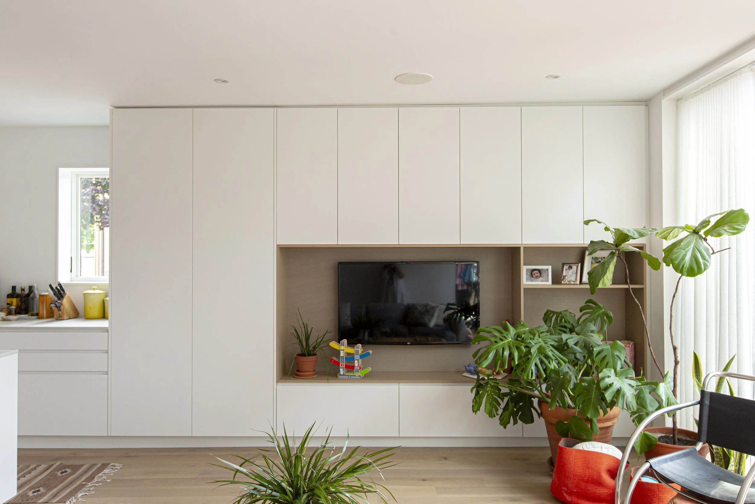 HOME0033.jpg