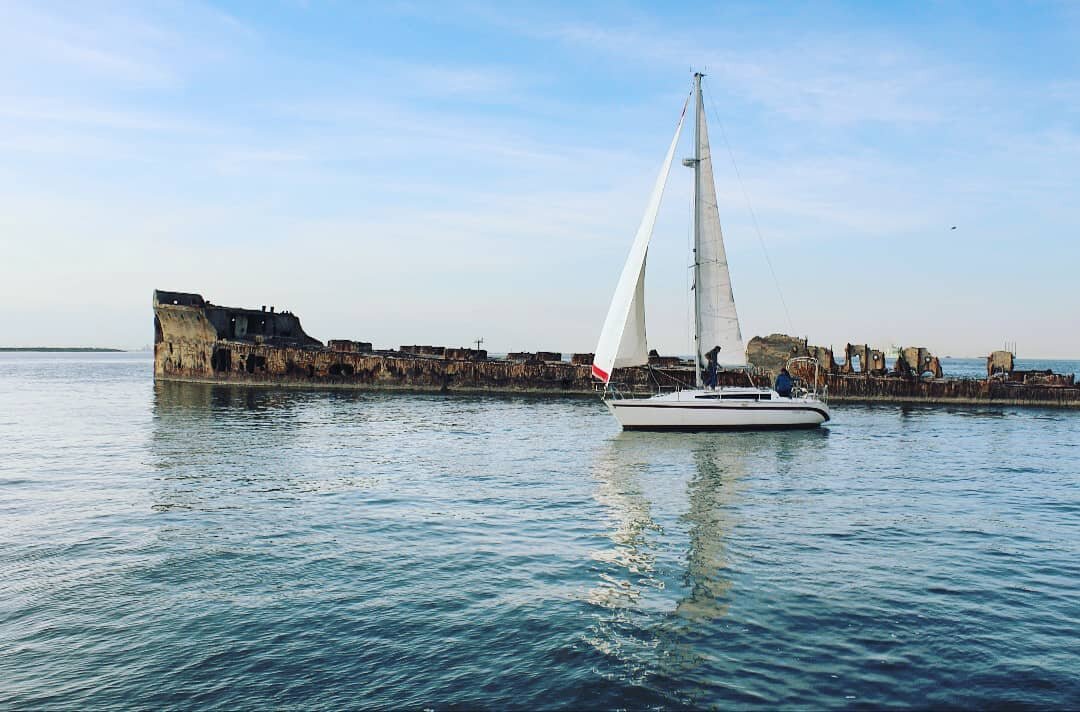 &quot;Life is like the ocean. It can be calm or still, and rough or rigid, but in the end its always beautiful.&quot; -unknown
⛵⛵⛵
#gtxcharters #sailgalveston #sailboat #sail #sailinglife #boatlife #boatcharter #sailing
