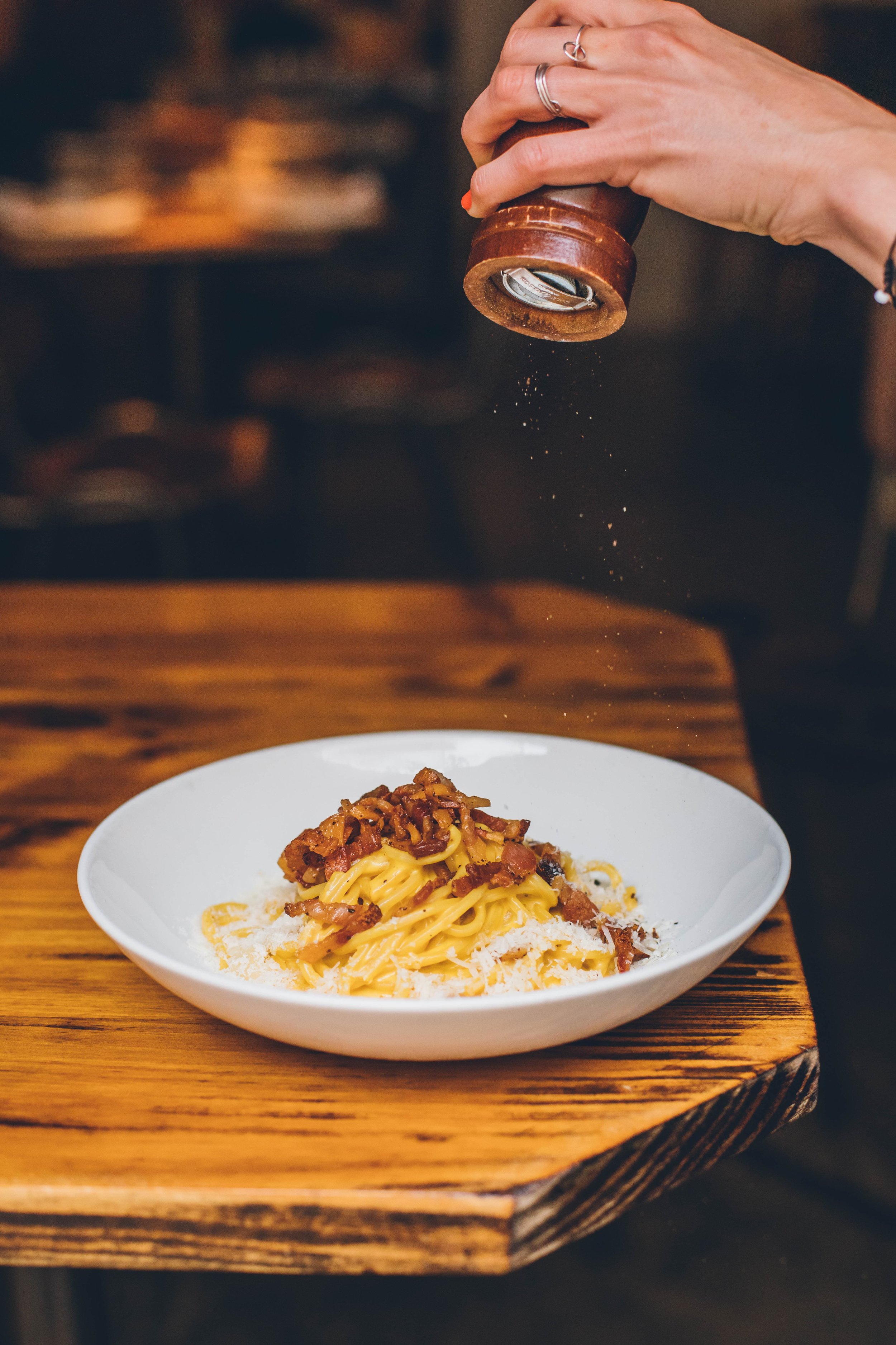 Best Carbonara in Barcelona BENZiNA