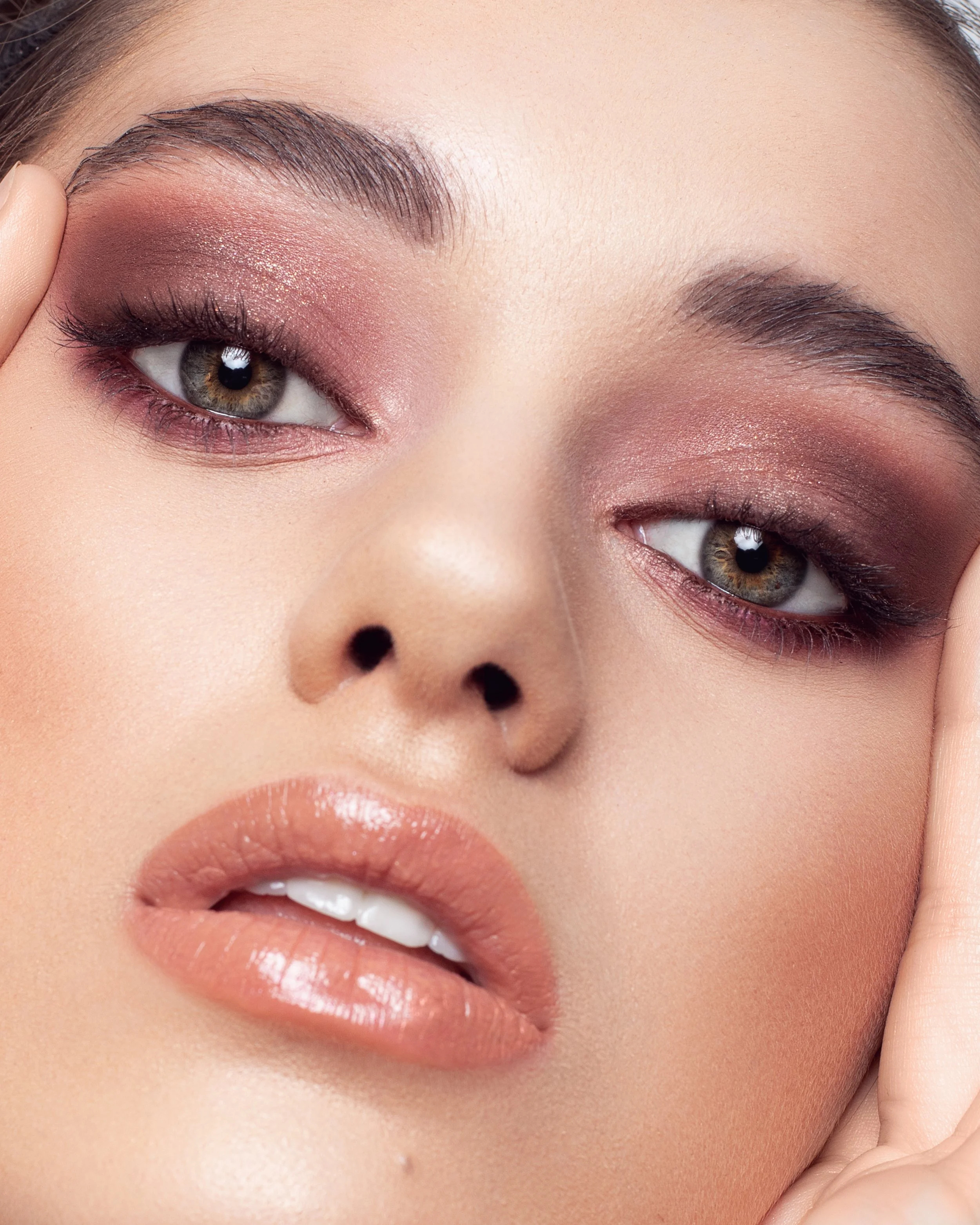 Hair & Makeup Artist Leeds & Yorkshire Julia Jeckell