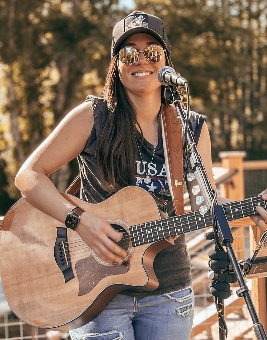 Join us for music with Stephanie Berlanga, and Pizza by Fusco’s Food Truck!