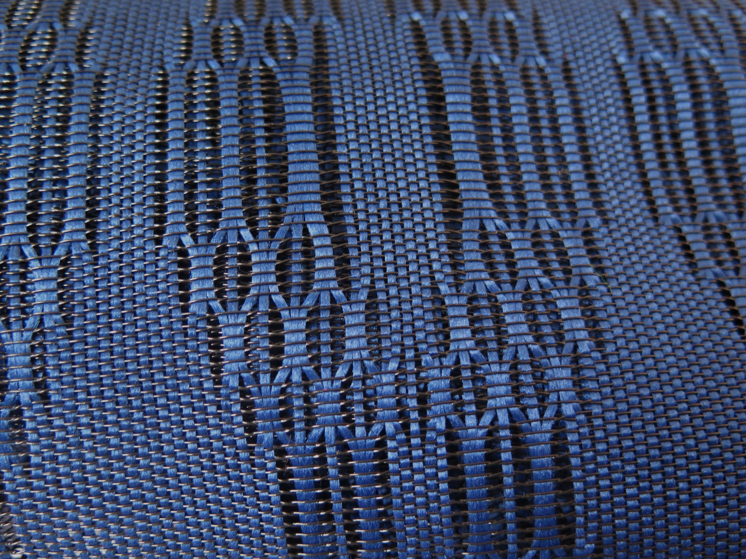 blue-PVYIM4KAUVLLWAGFHHLF4SY4MYLHTPNJ.jpg