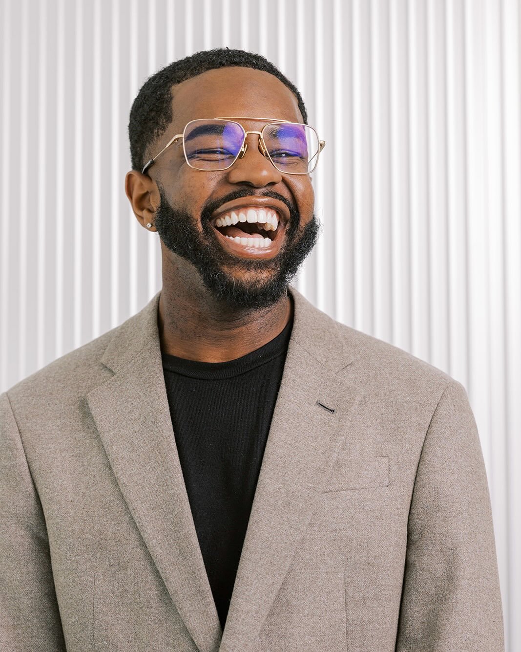 More stale headshots?  Not here.
.
Hello Personality Portraits.
.
.
@brotherlyphl