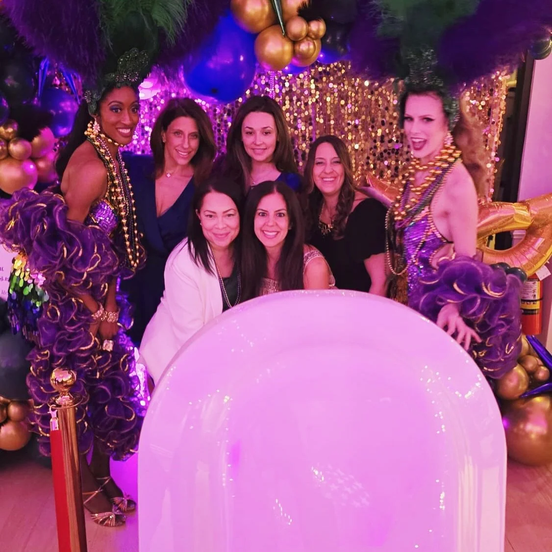 Mardi Gras magic with @gwlsca ! We love inspiring you all to get crazy!

#mardigrasparty #photoboothfun #partymoments #photoboothrental #eventinspo