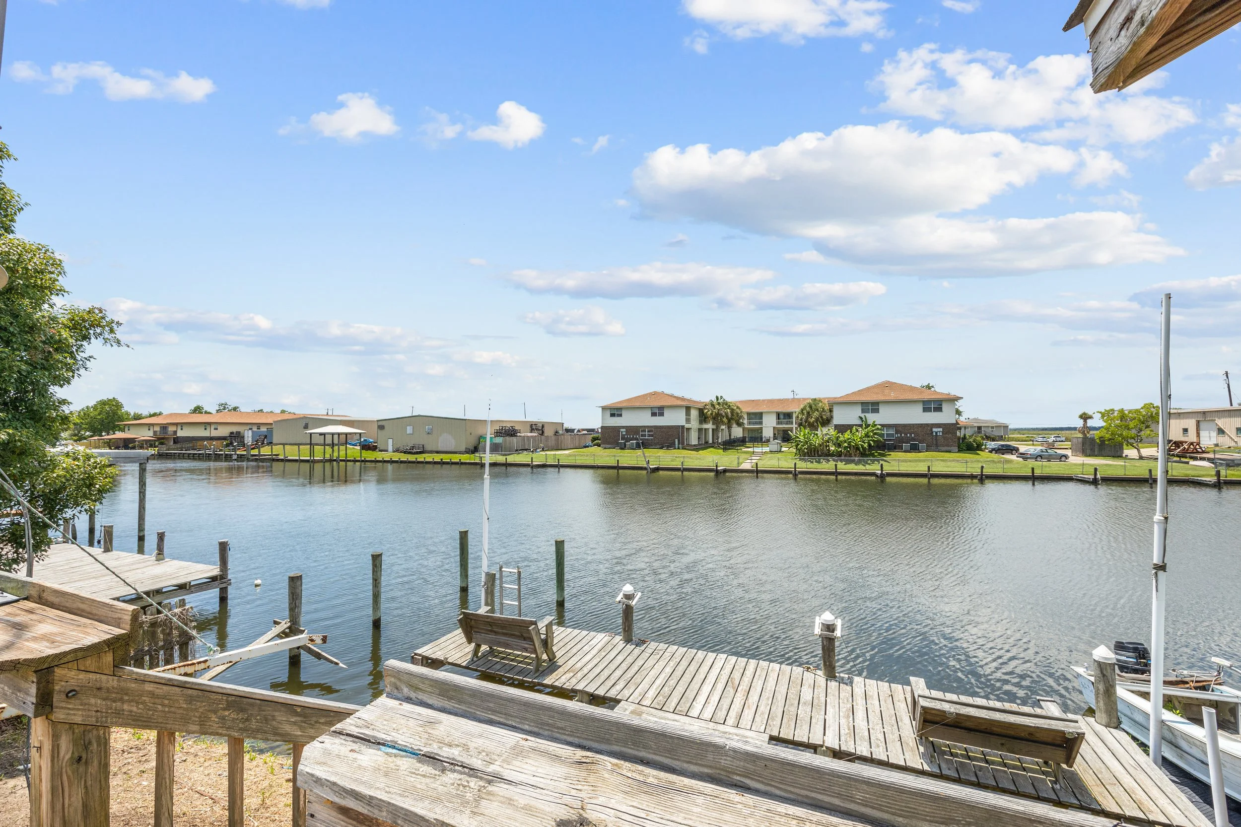150 Moonraker Drive - 21.jpg