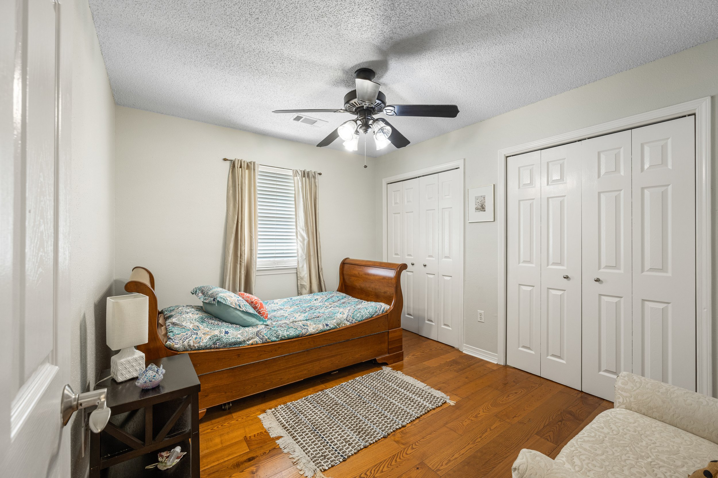 150 Moonraker Drive - 13.jpg