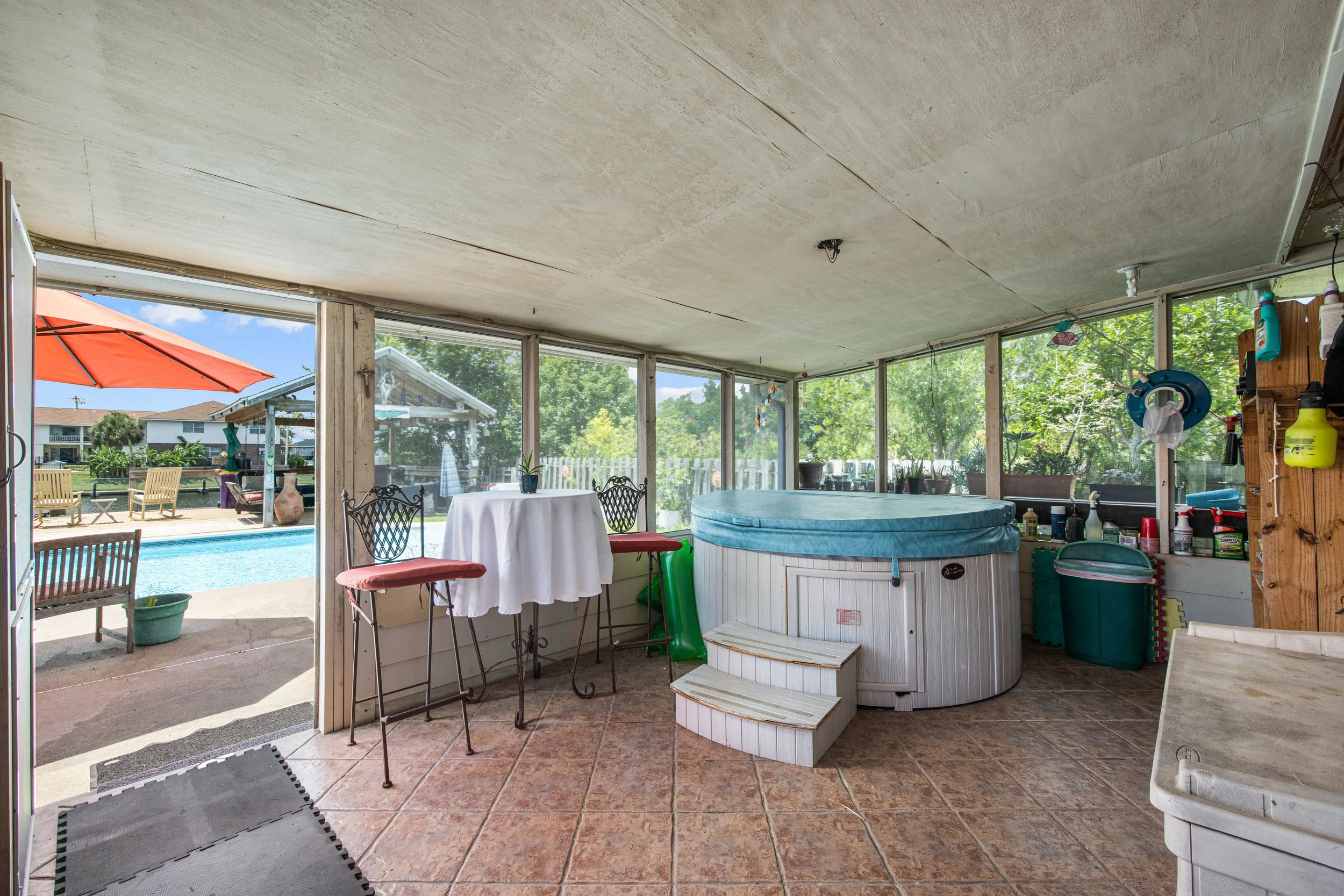 150 Moonraker Drive - 18.jpg