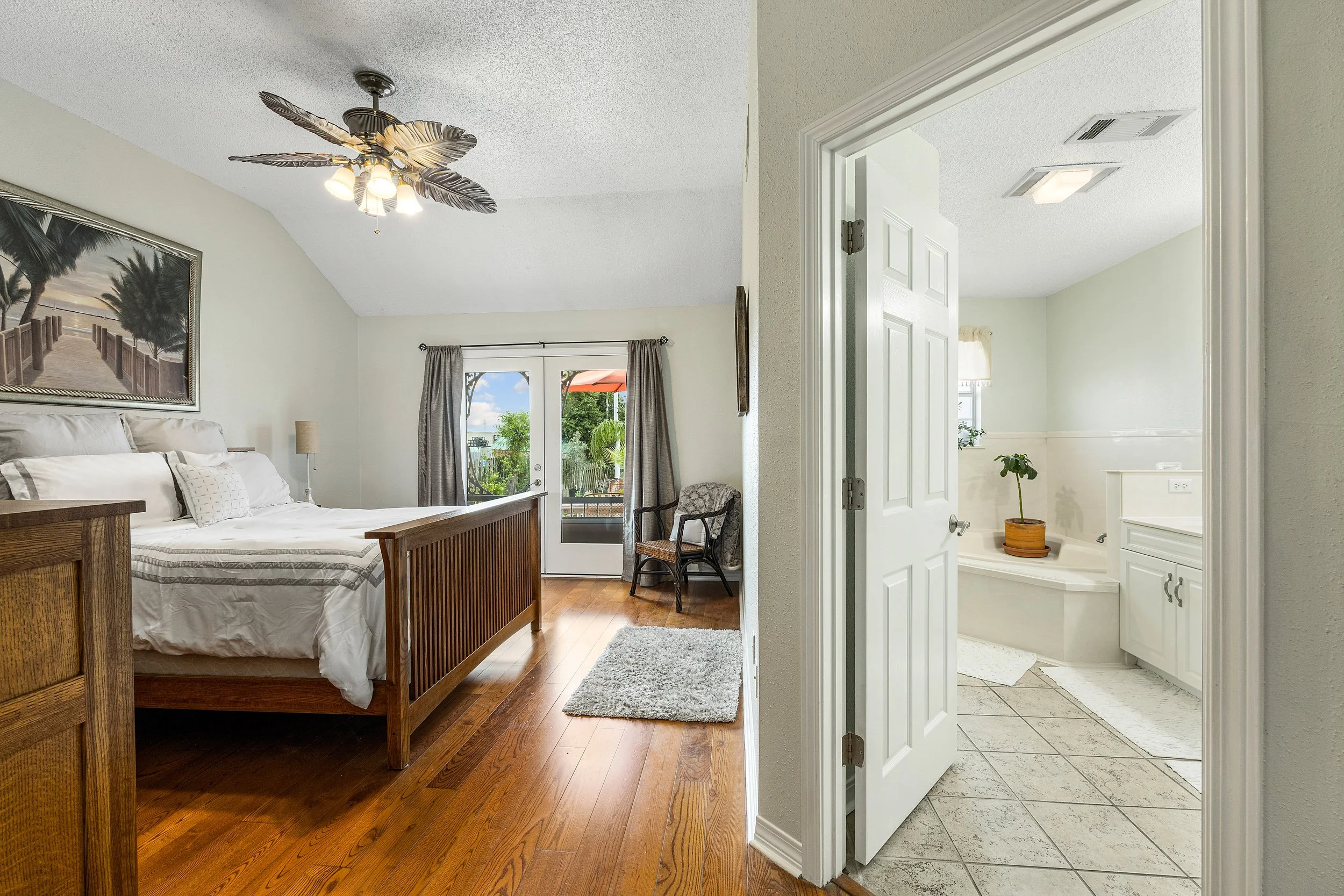 150 Moonraker Drive - 8.jpg